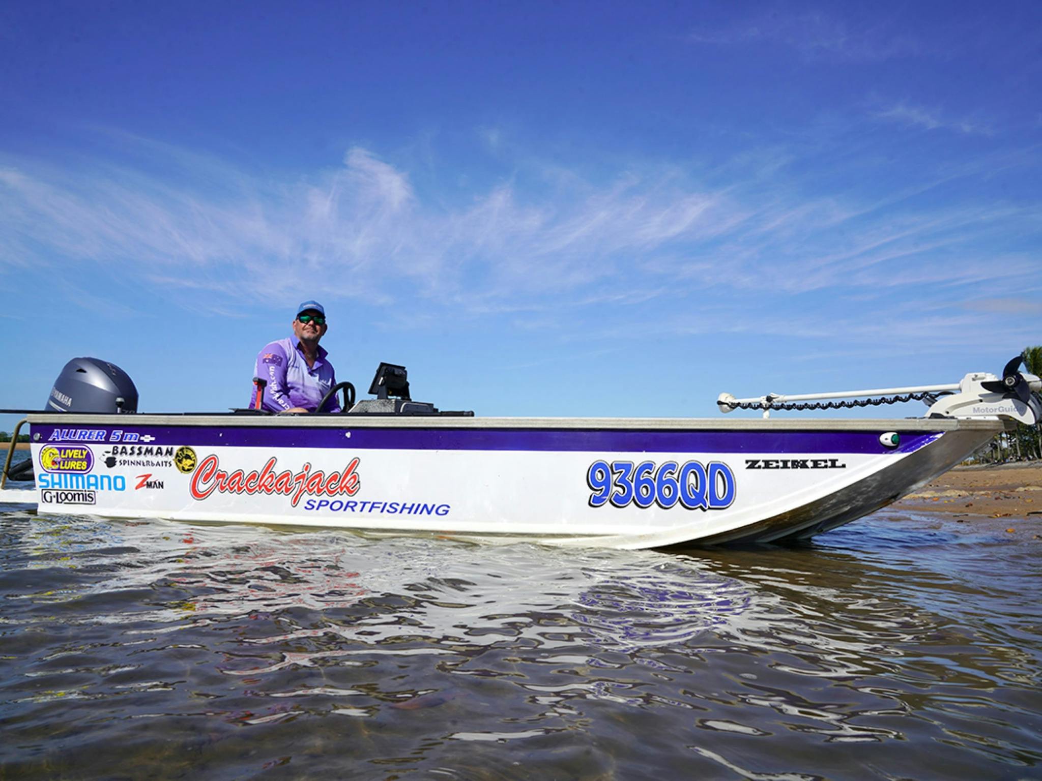 Inshore boat Alurer