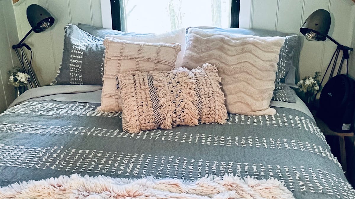 Queen bed