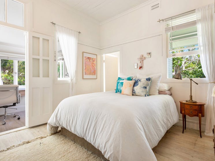 Azura - Byron Bay - Downstairs Master Bedroom