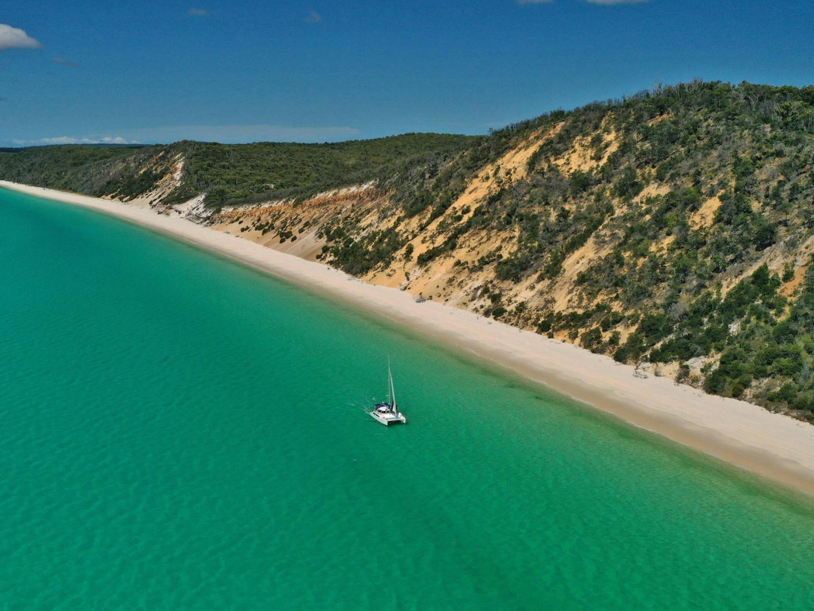 Sailing Arch Cliff, K'gari Fraser Island