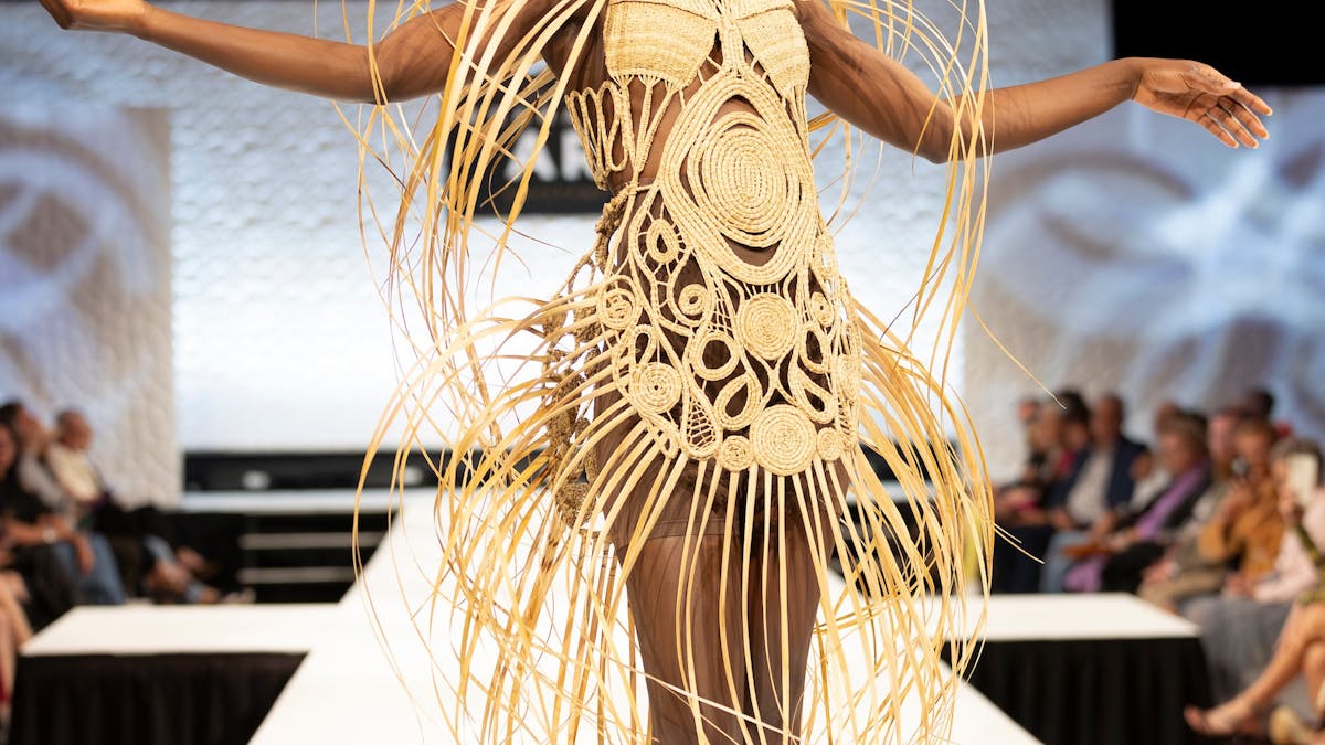 Masterful weaving  techniques and flowing movement using the ponytail palm fibre.