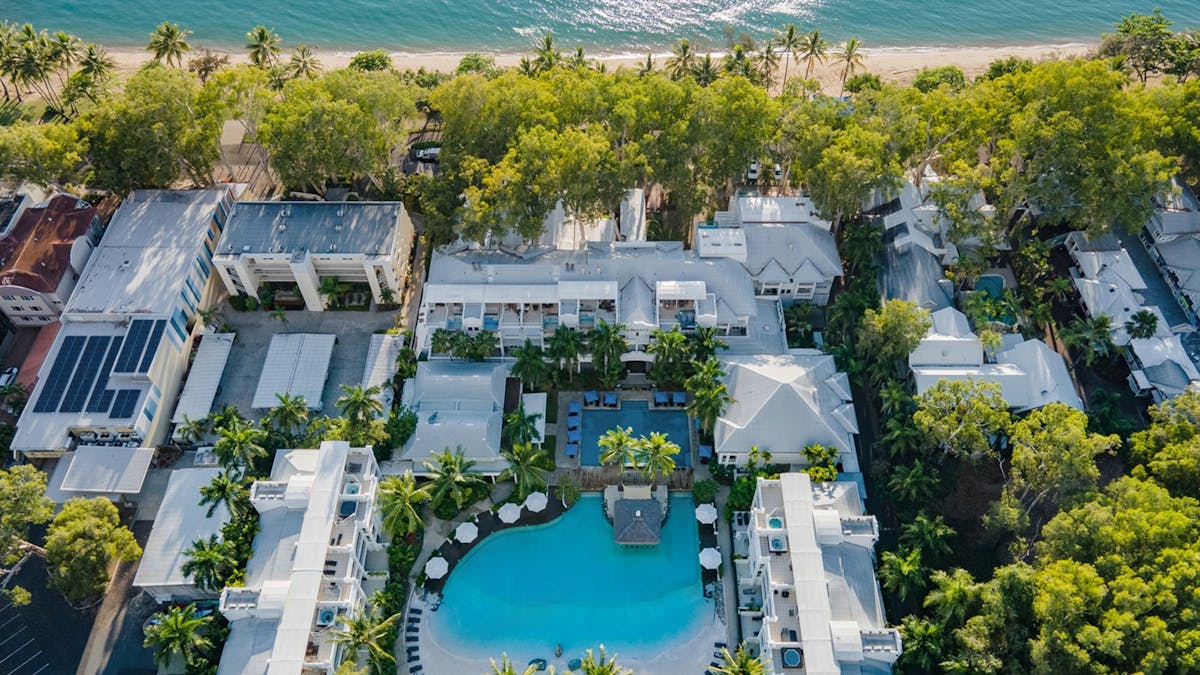 Cairns Beach Resorts & Holiday Apartments - Cairns Holiday Specialists