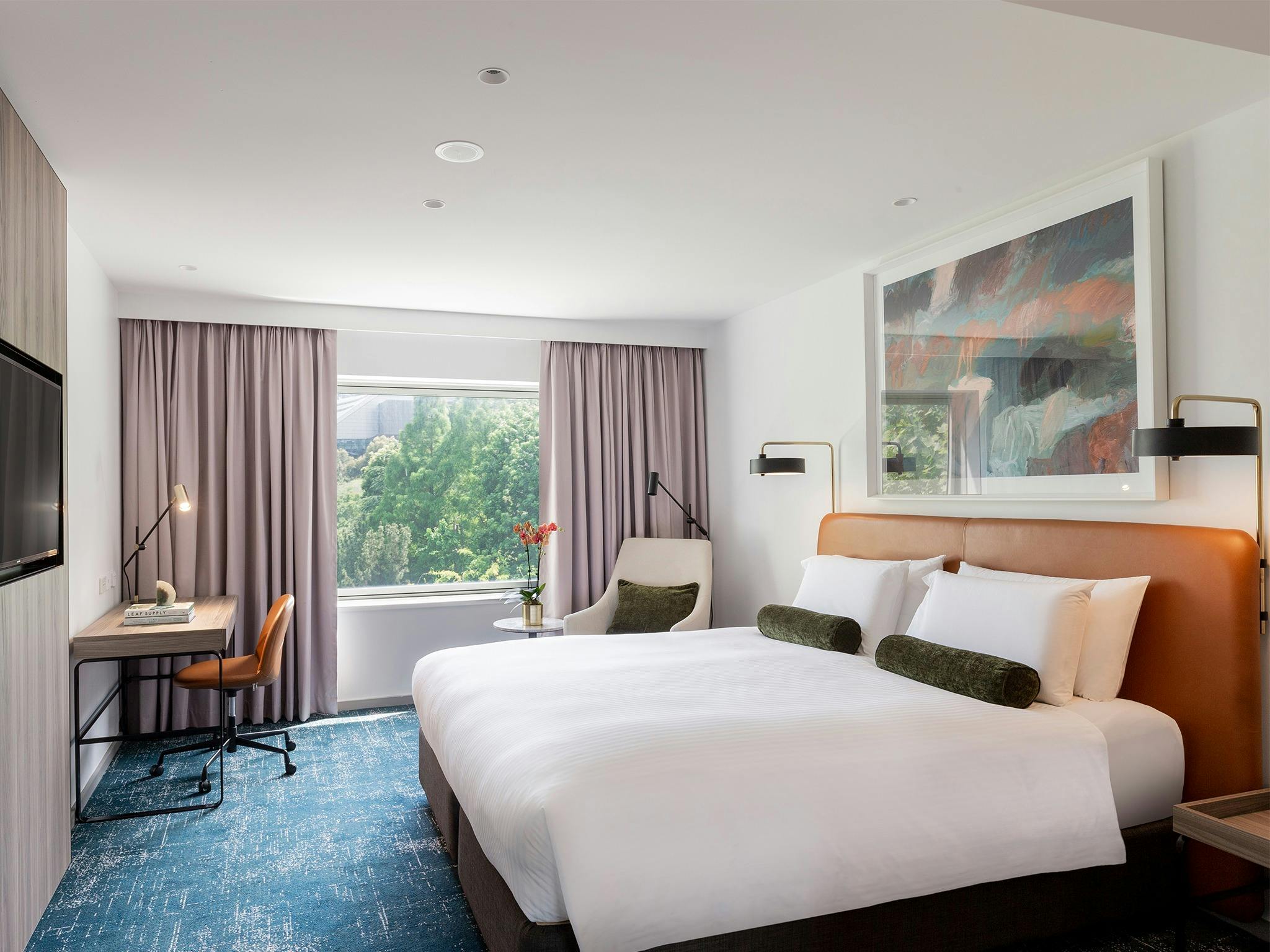 Deluxe King Room
