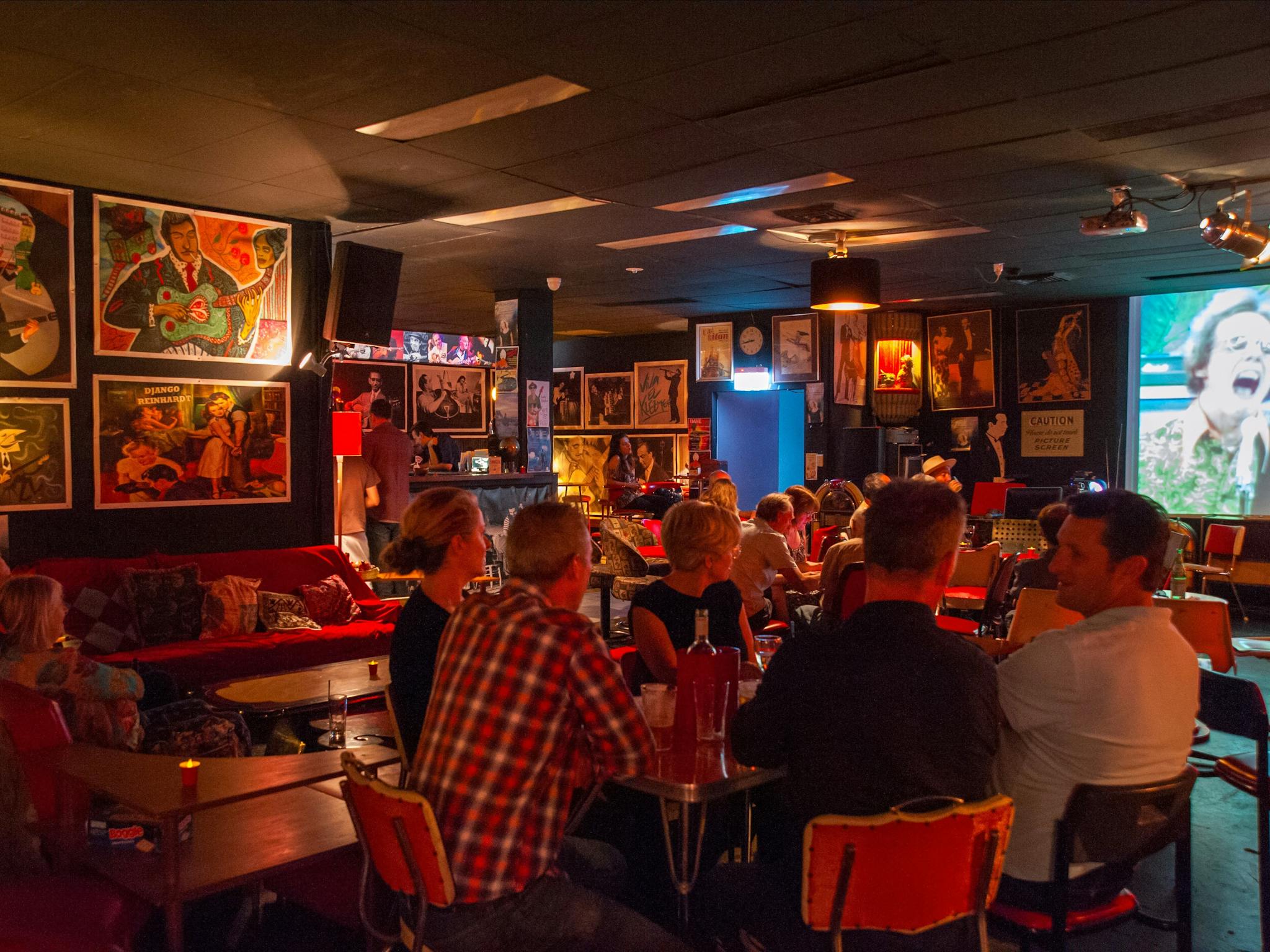 Camelot Lounge Sydney, Australia Official Travel &