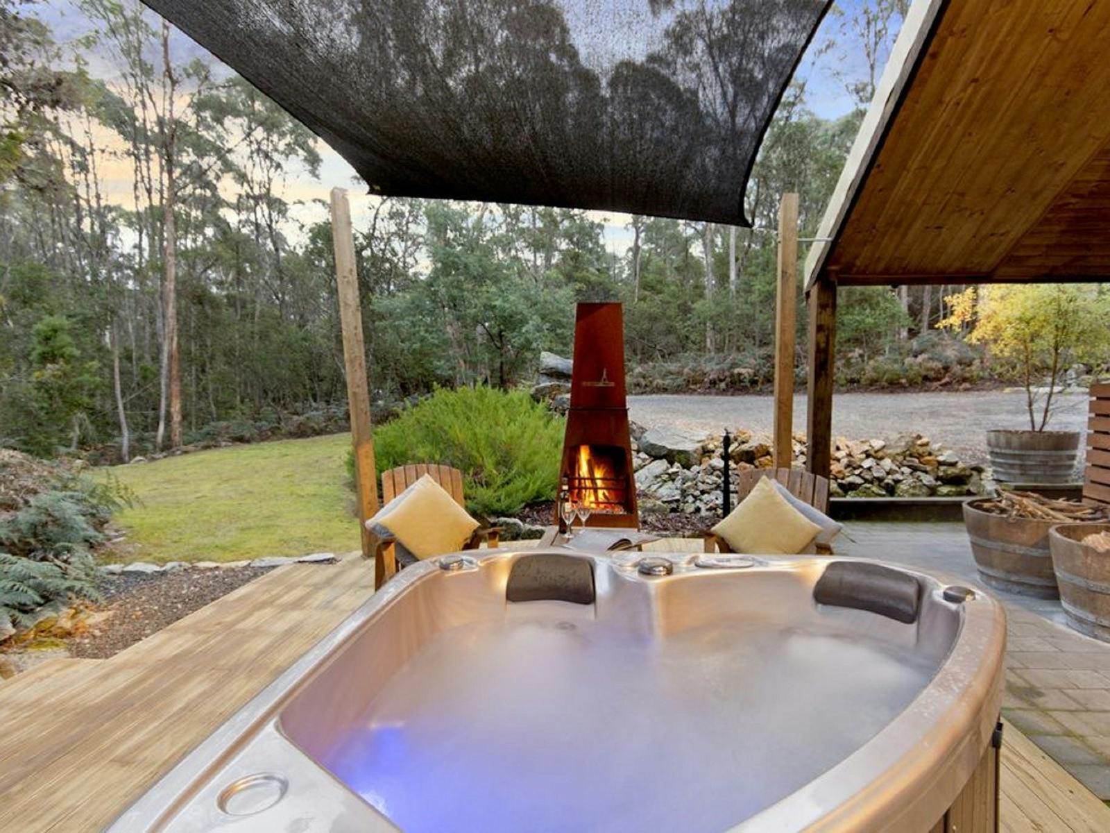 Hottub with outdoor wood fire
