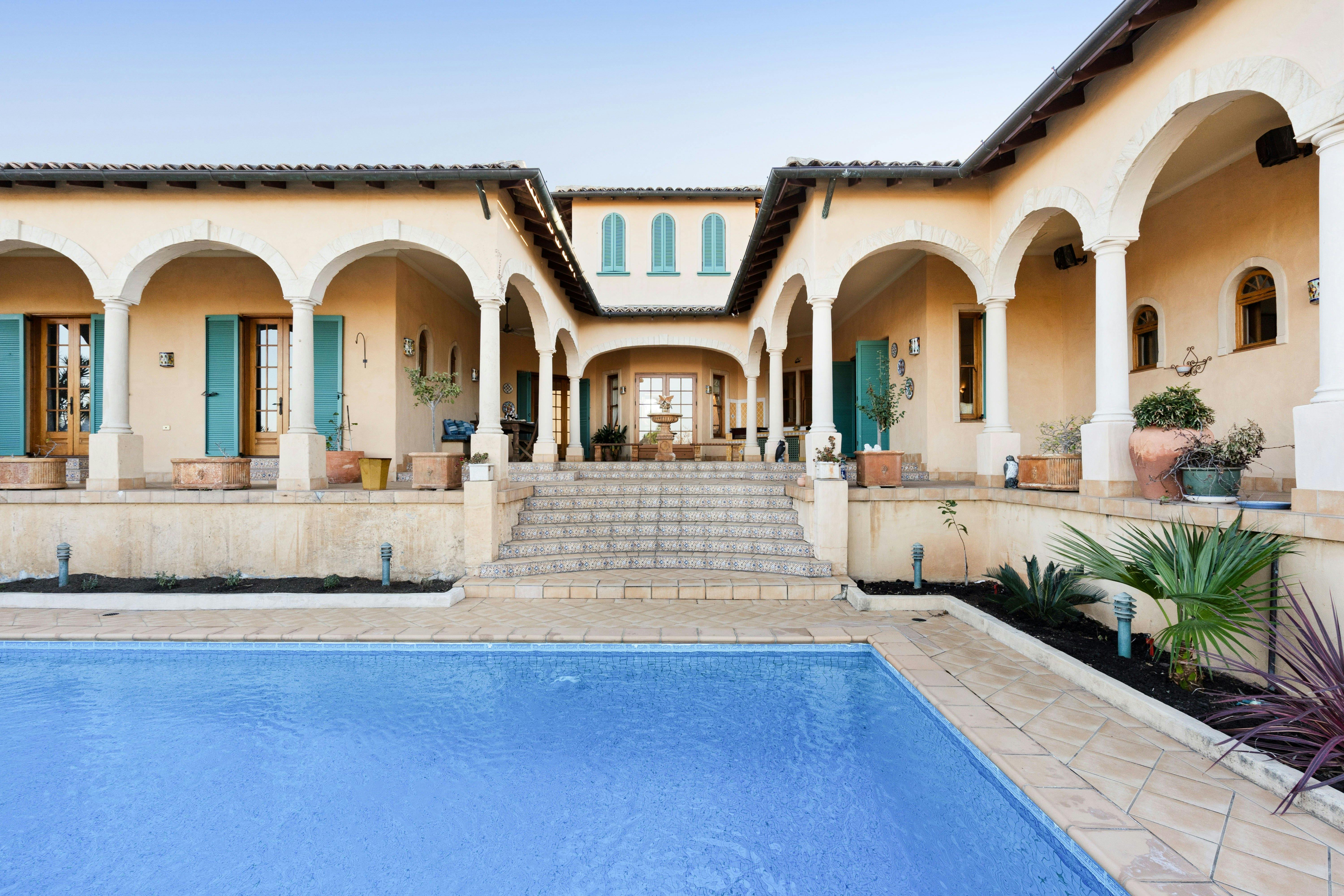 Iron Gate Estate - Swimming Pool