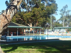 The swimming pool at the Coonalpyn Caravan Park