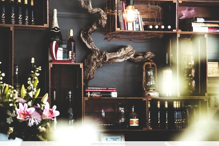 erin jae LIVE MUSIC Z WINE Cellar Door Wine Bar (1)