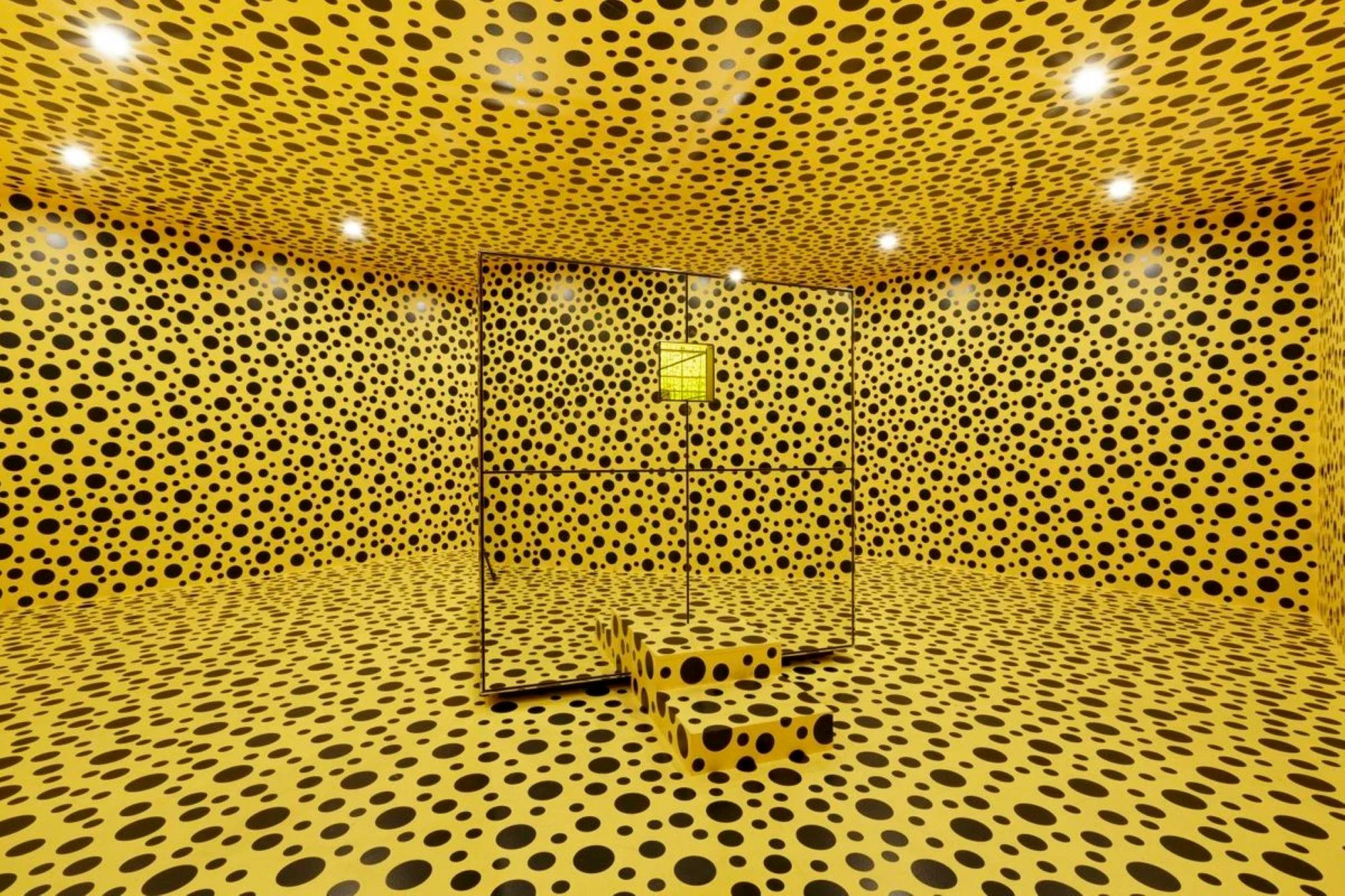 Yayoi Kusama, internal exhibition