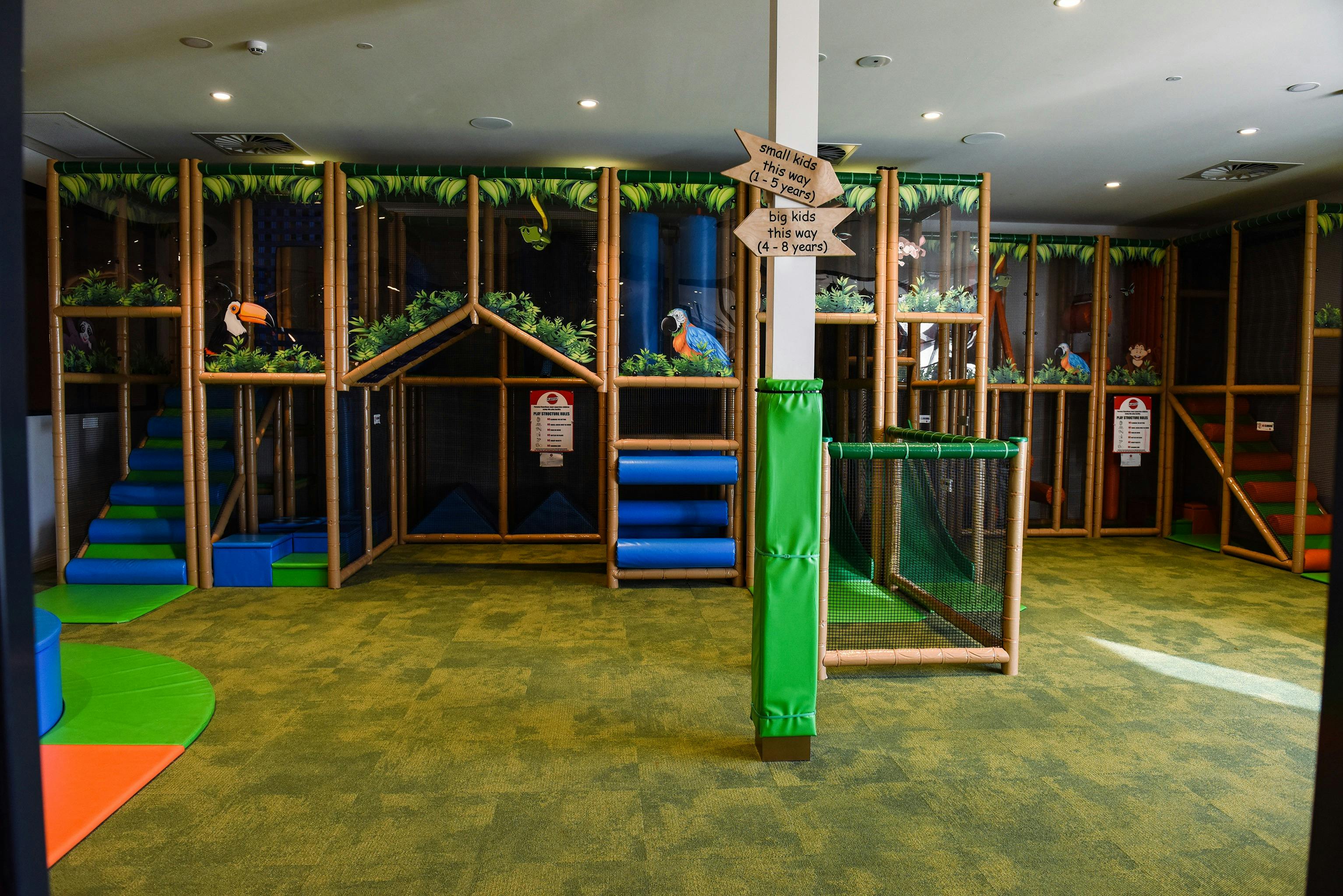 어린이 실내 놀이 공간