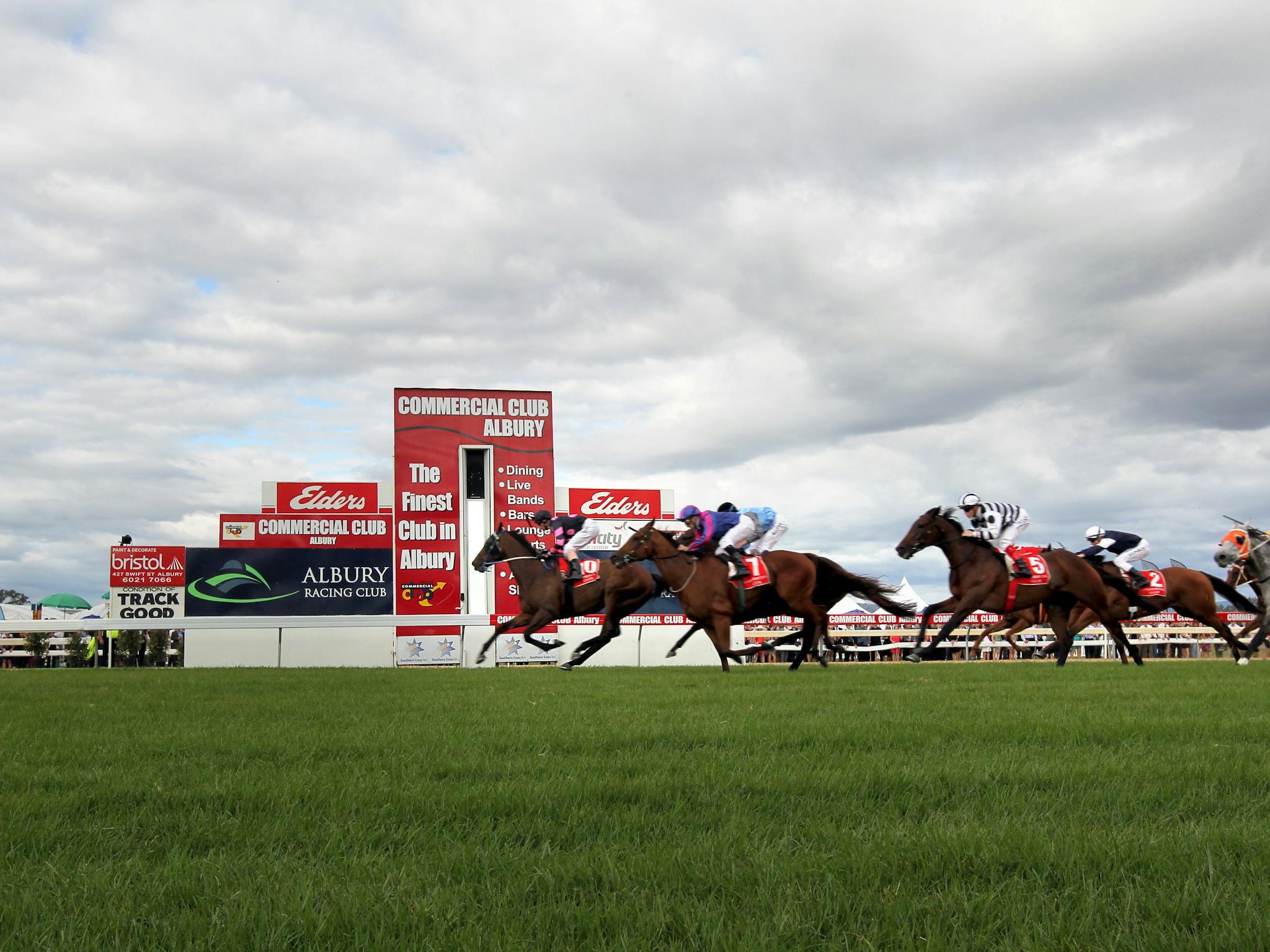 Albury Racing Club Finshing Post