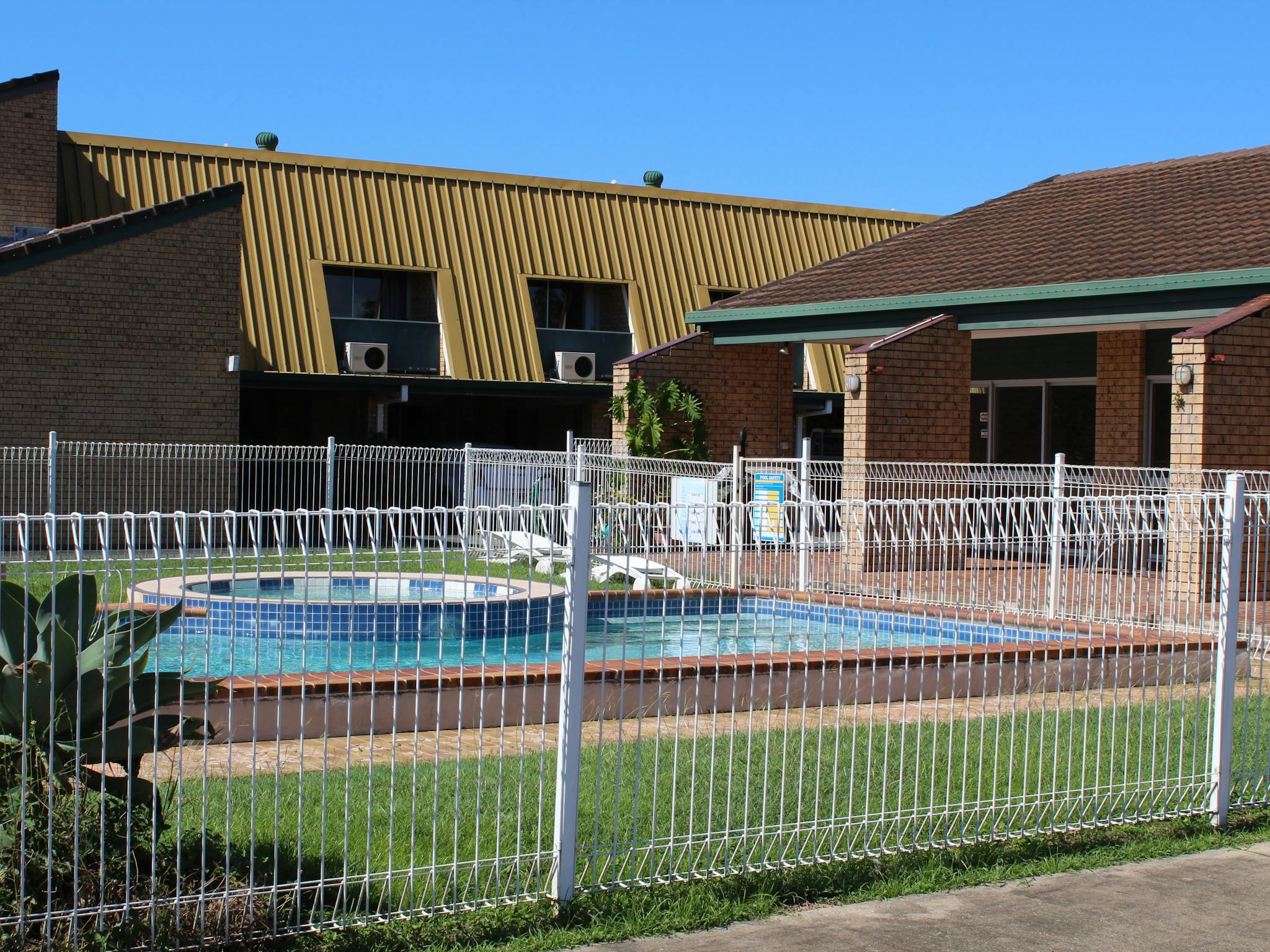 pool pool