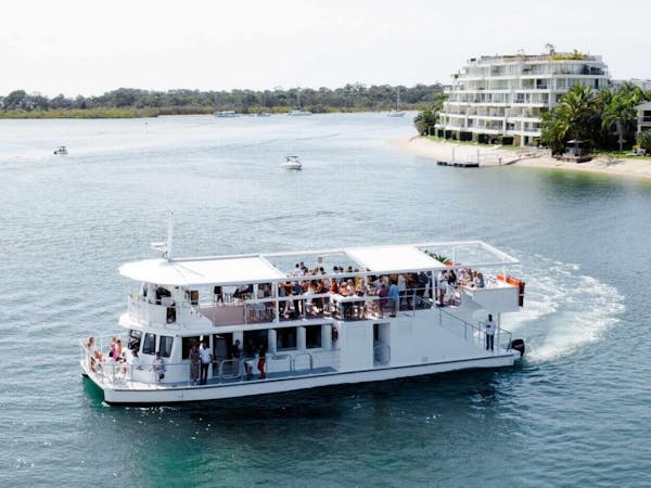 The M.V. Catalina explores the Noosa waterways The M.V. Catalina explores the Noosa waterways