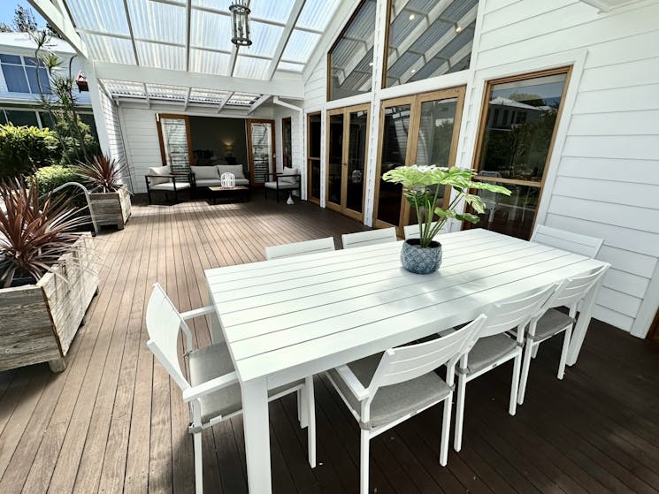 Huge deck with separate lounge area