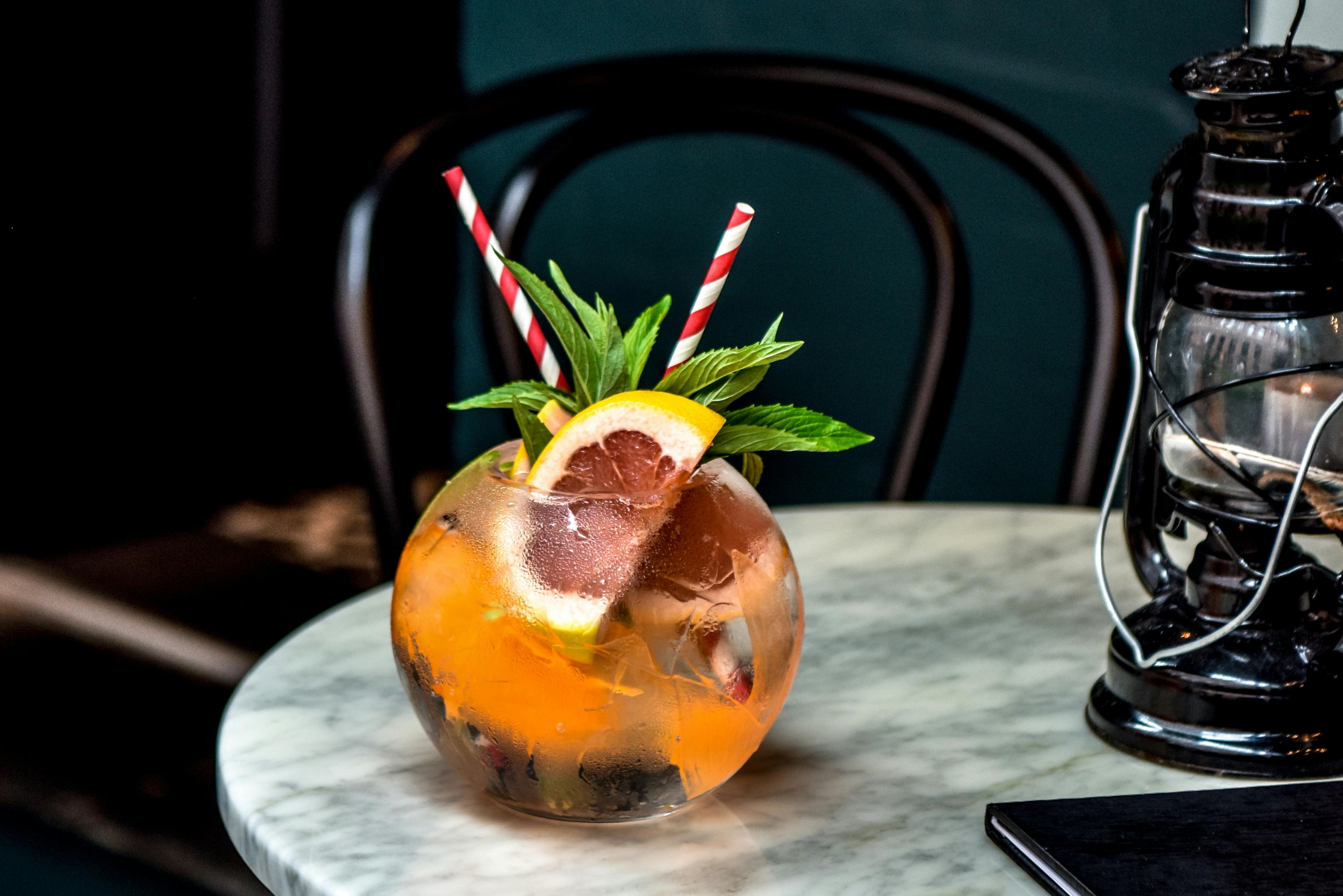 チッペンデールのジン レーン