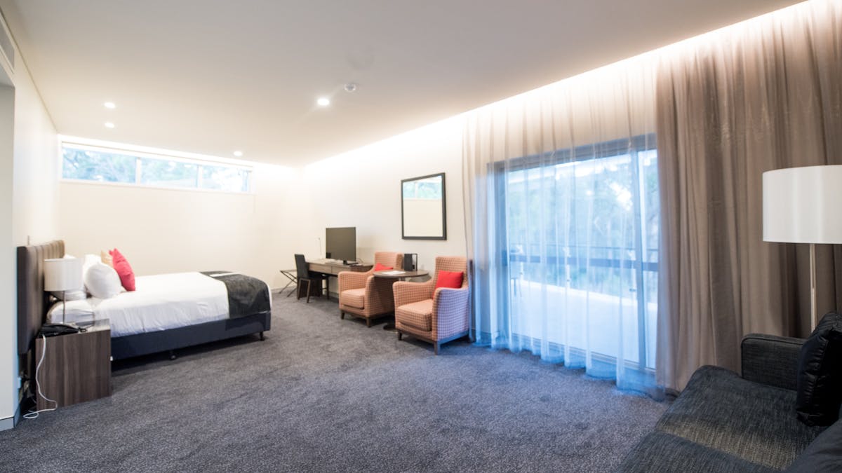 Deluxe Suite