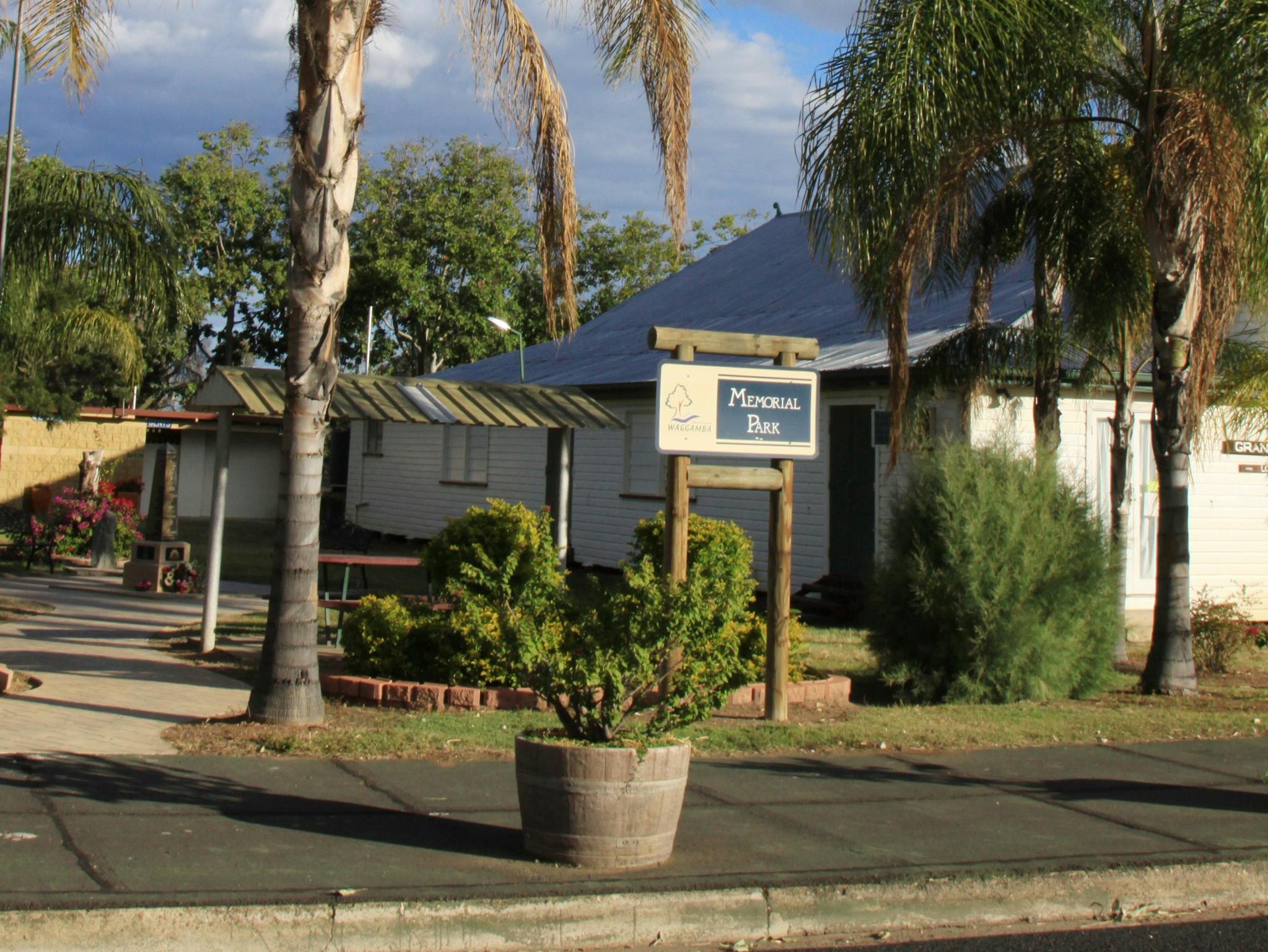 Yelarbon Community Hall Park Yelarbon Community Hall Park
