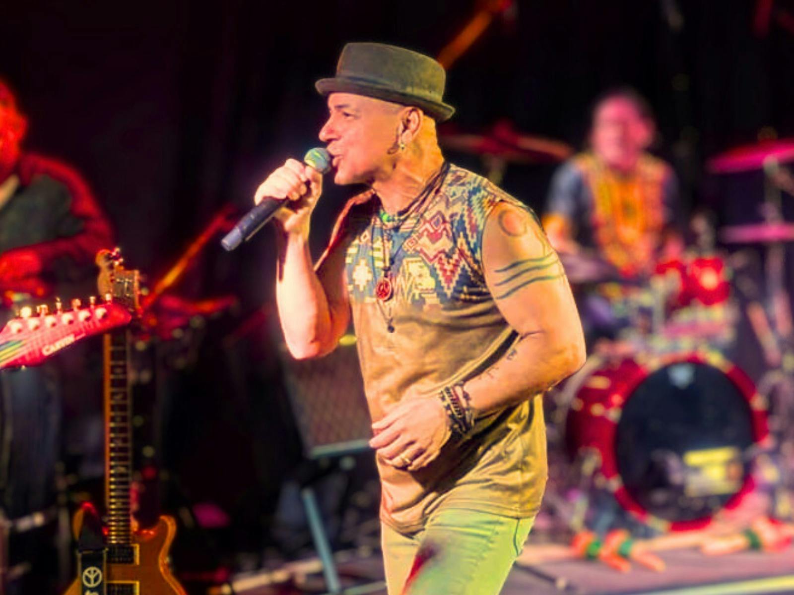 Santana & The Doobie Brothers Tribute Live On Stage