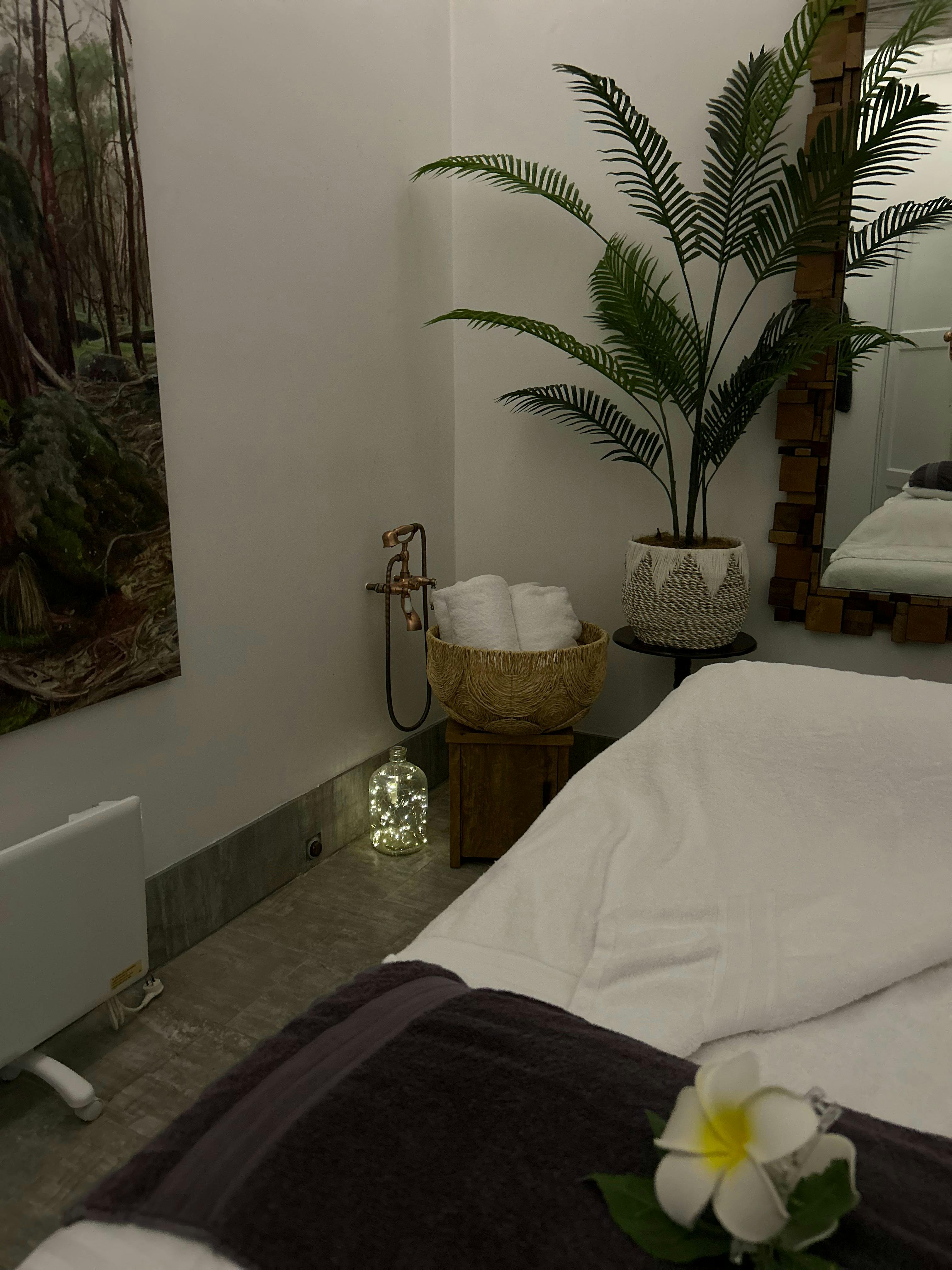 Massage  - Sense at Circa 1936