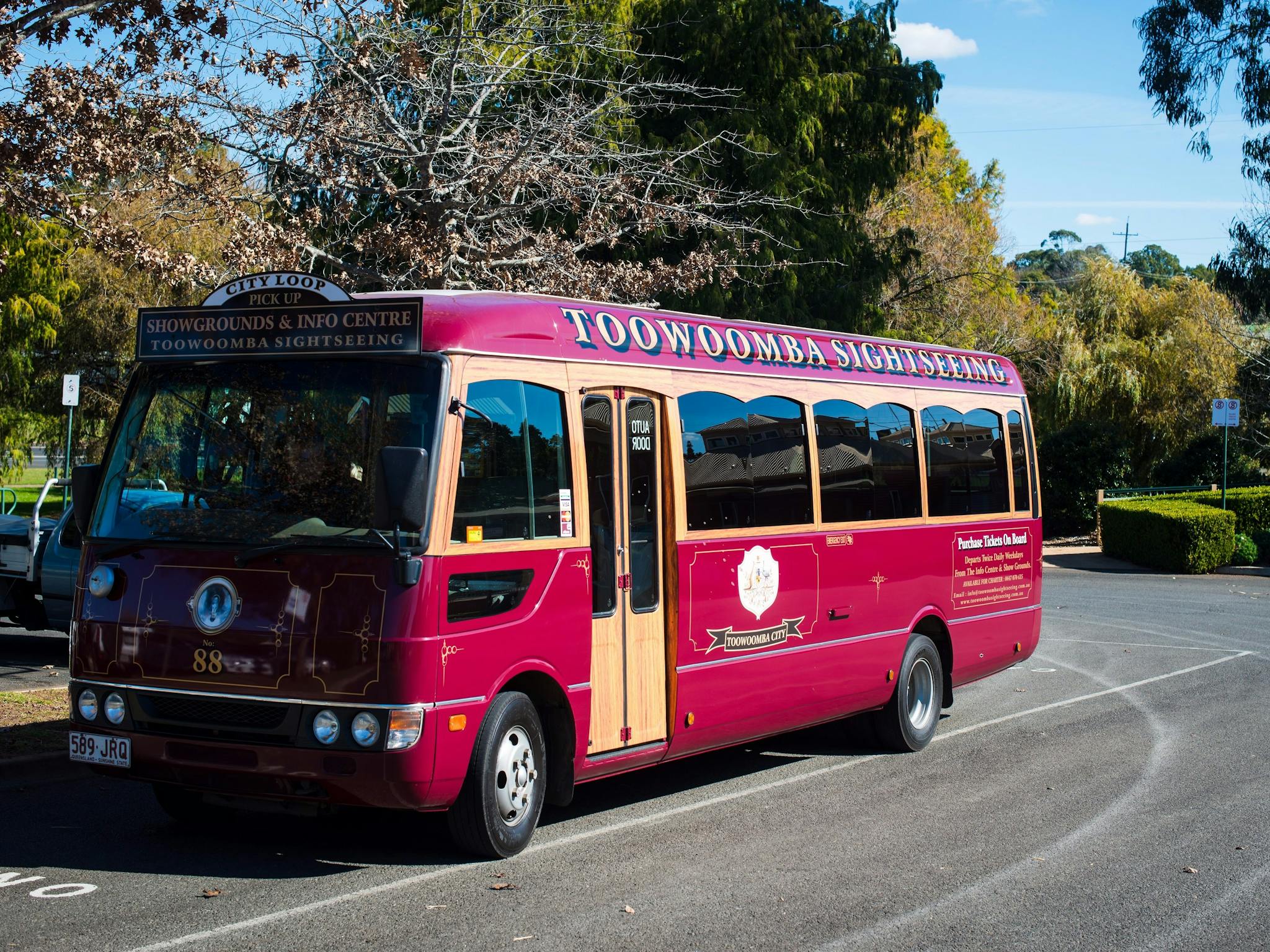 bus day trips from toowoomba