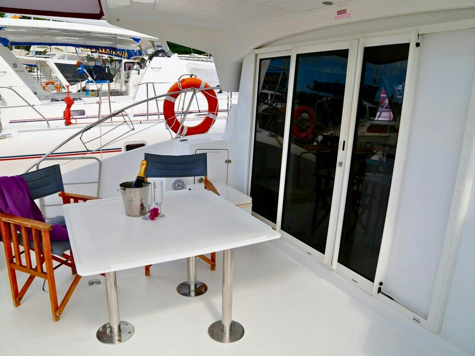 Aft deck dining