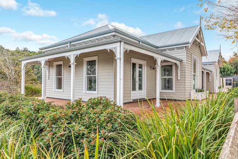 Grandview Accommodation - The Elm Tree Apartments - Mount Barker,...