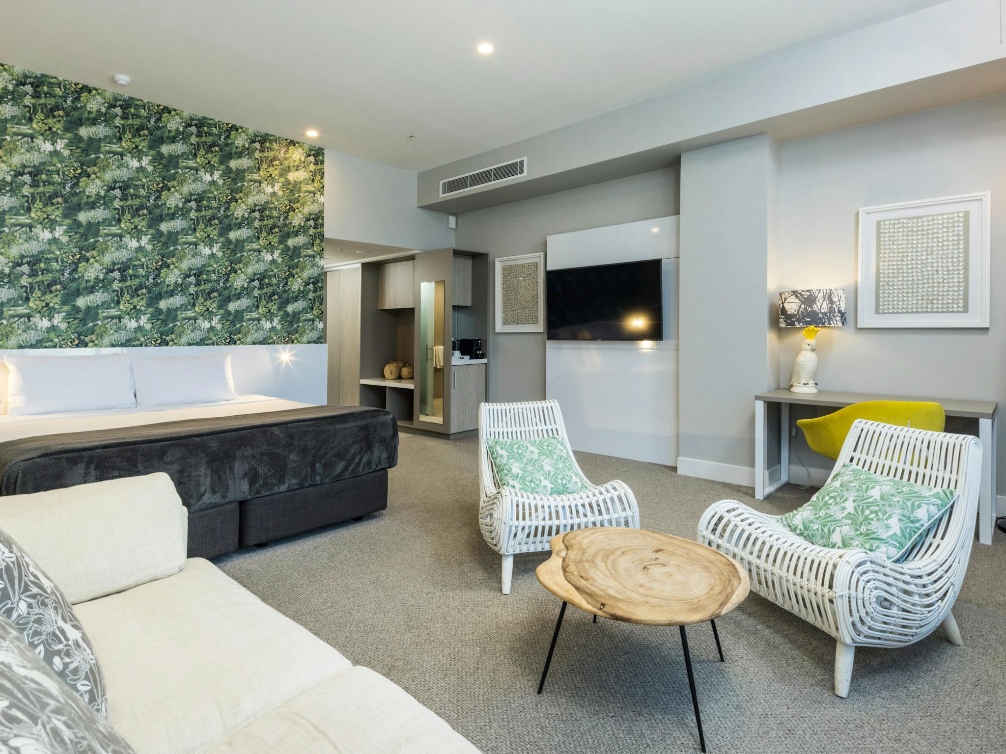 Executive Luxury Suite Executive Luxury Suite