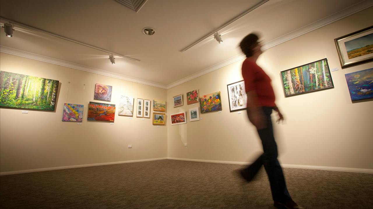 Bluebelles Art Gallery