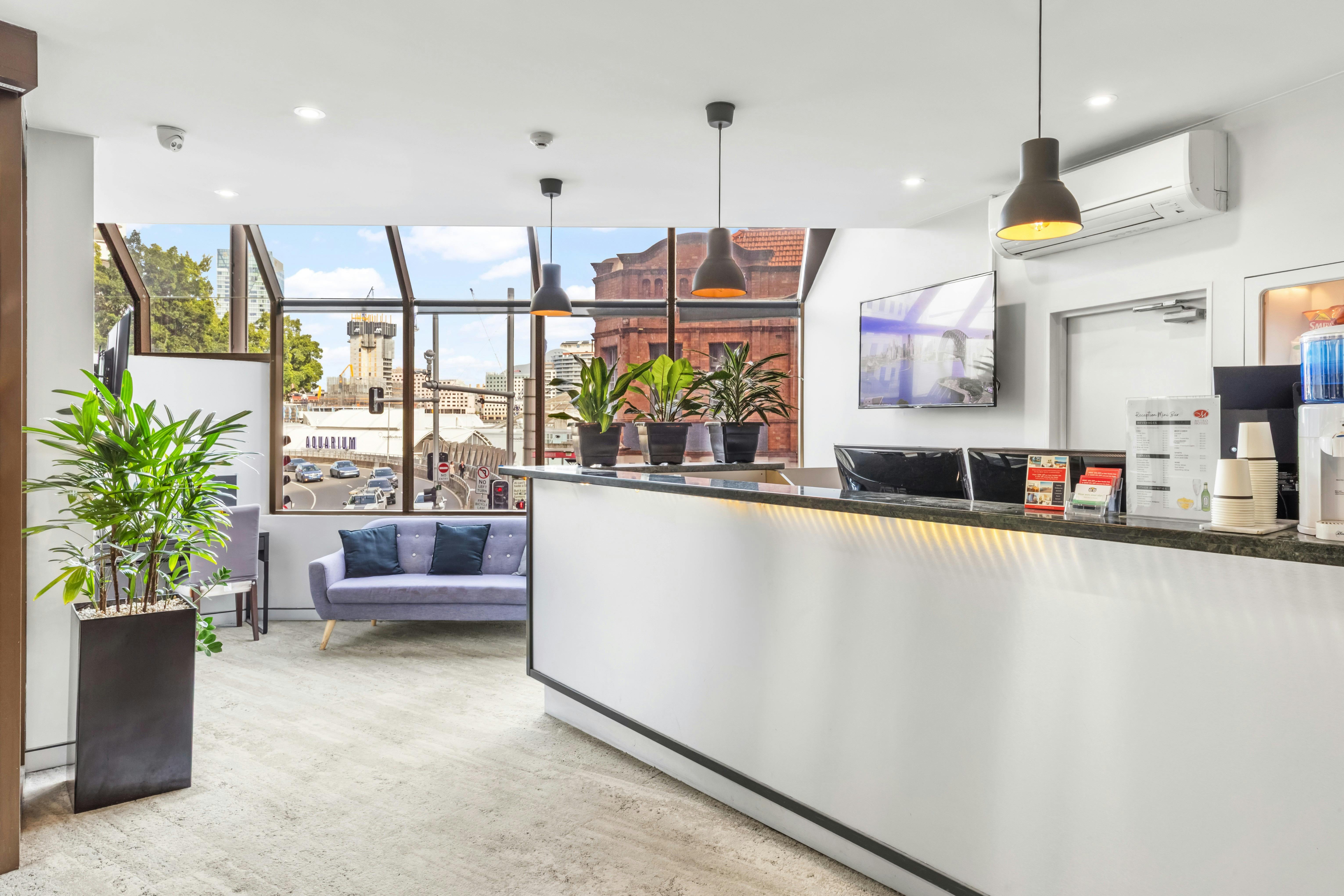 Rezeption - Metro Apartments am Darling Harbour