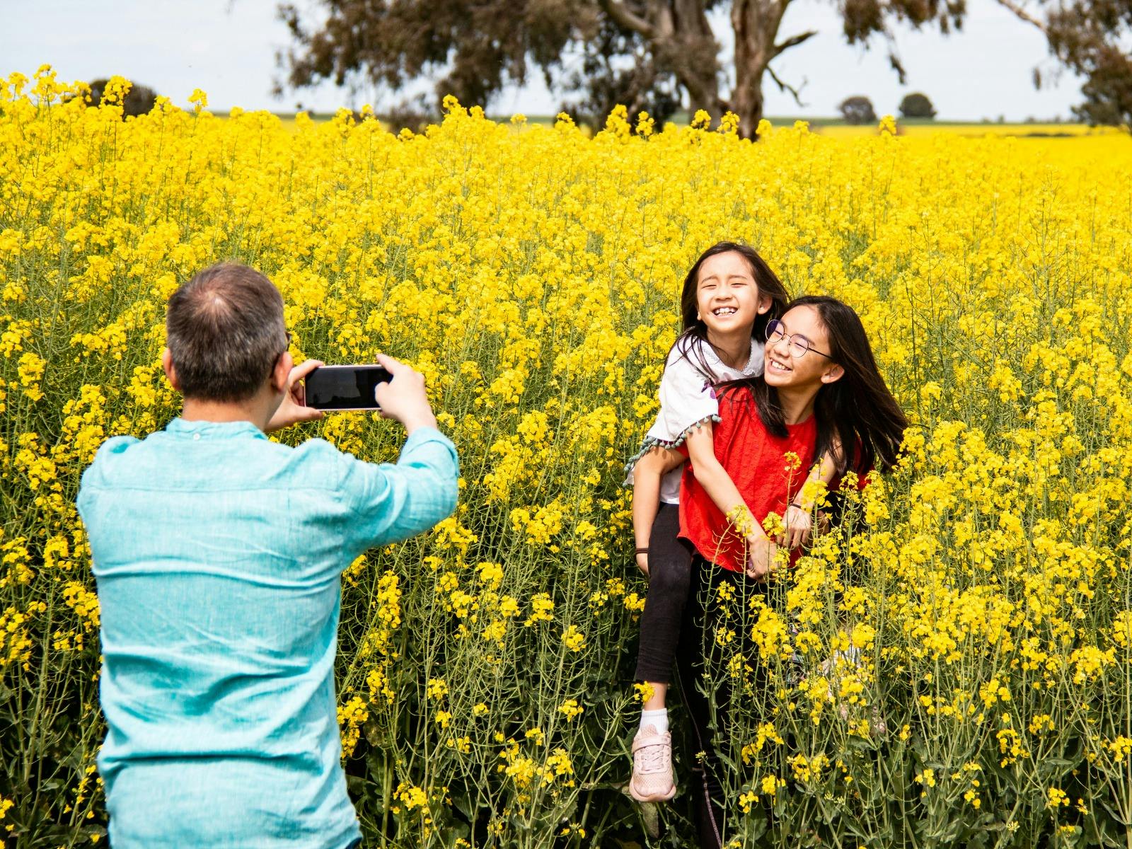 Cowra Canola Experiences