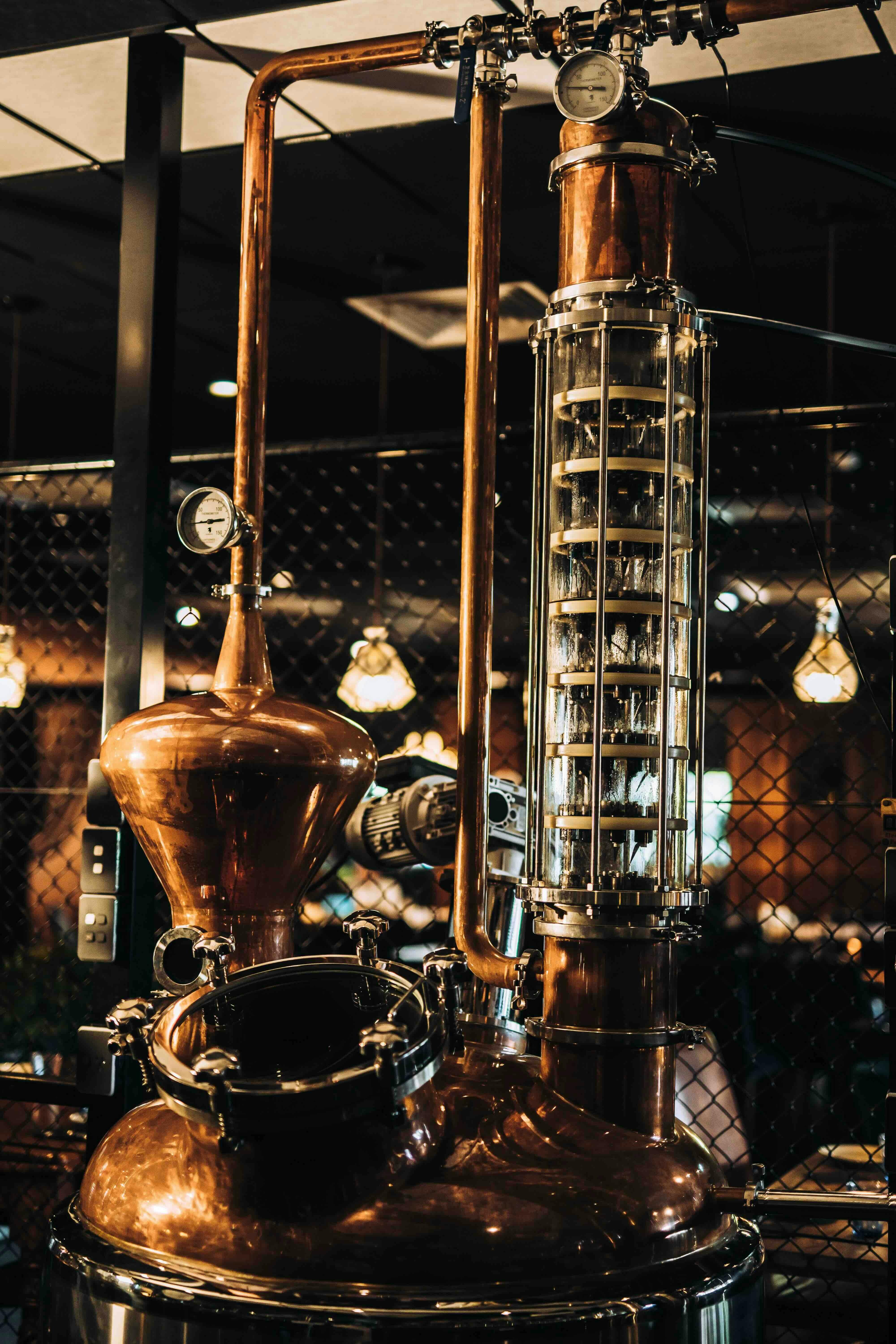 Charlies-distillery-stillthree