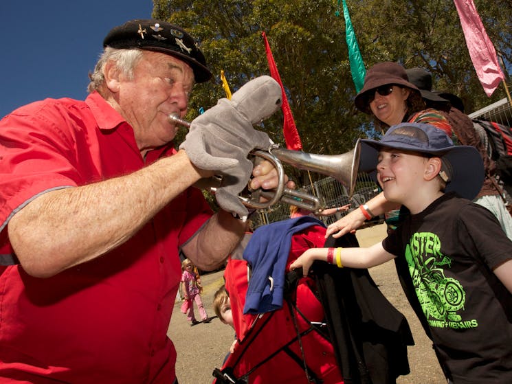 Trumpet Puppet