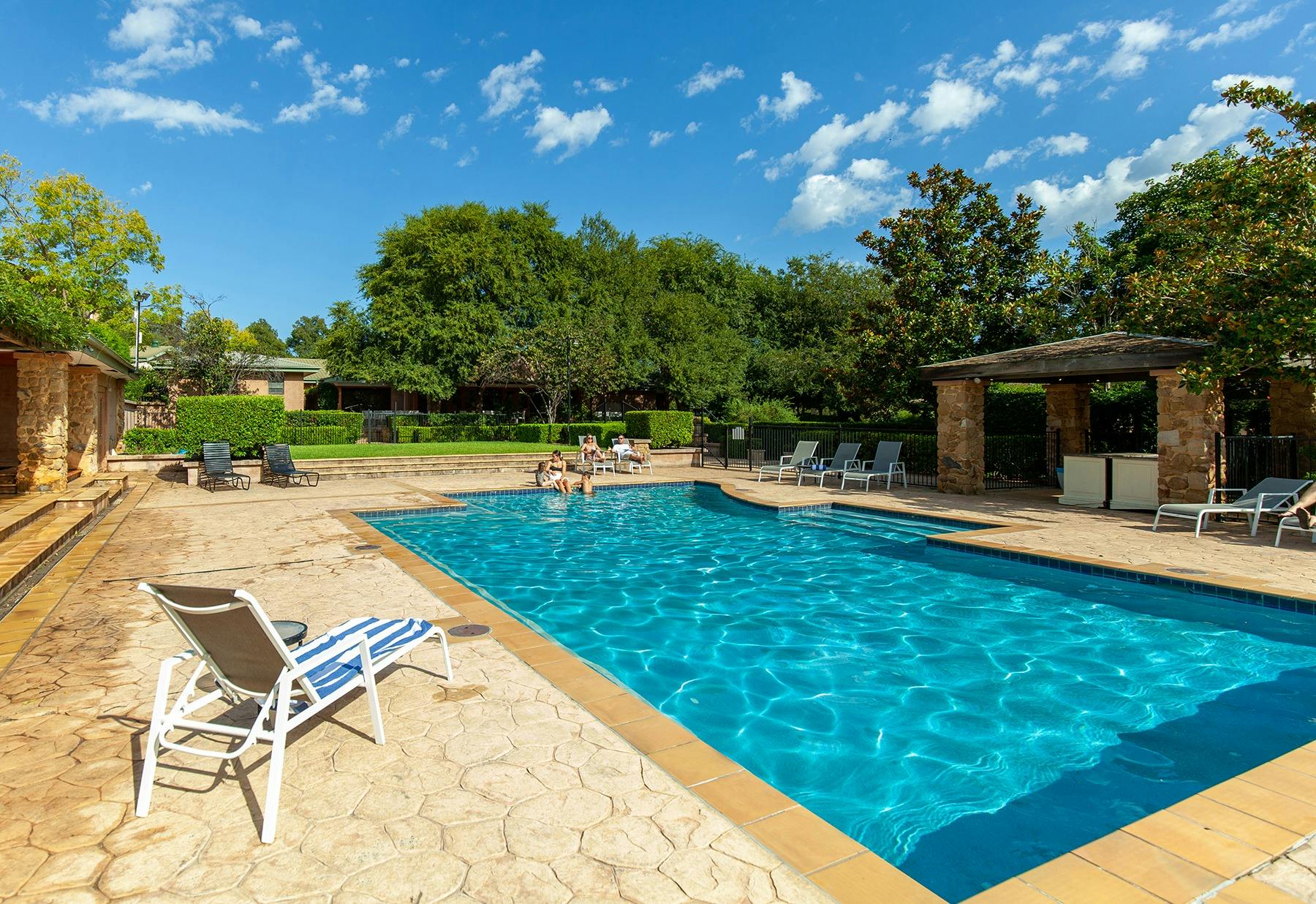 Mercure Resort Hunter Valley Gardens Pool