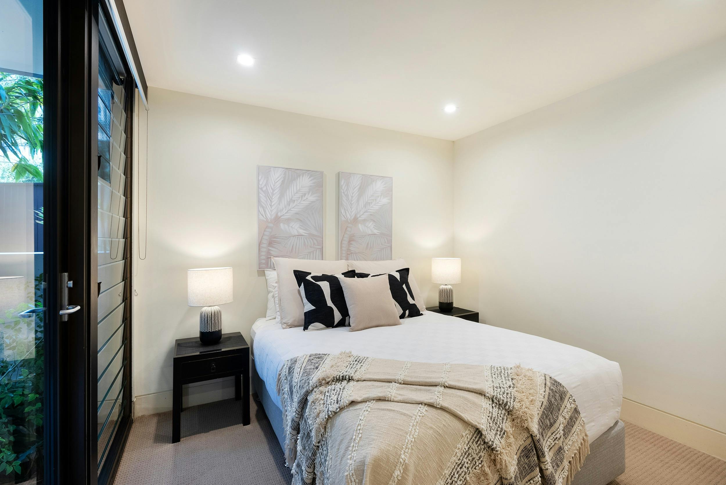 Palms at Piana, Photographer Russell Quinn