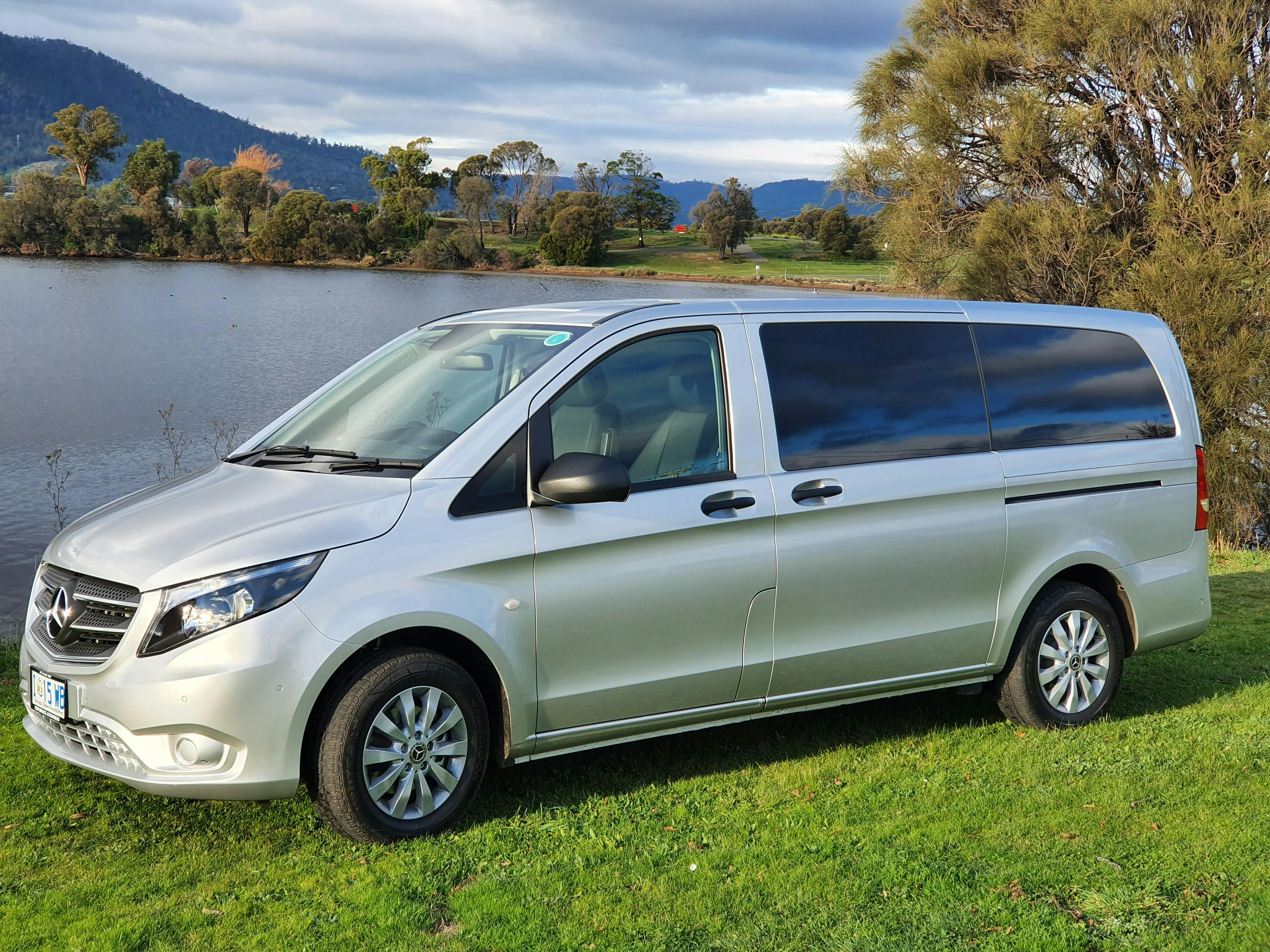 8-seater Mercedes Valente