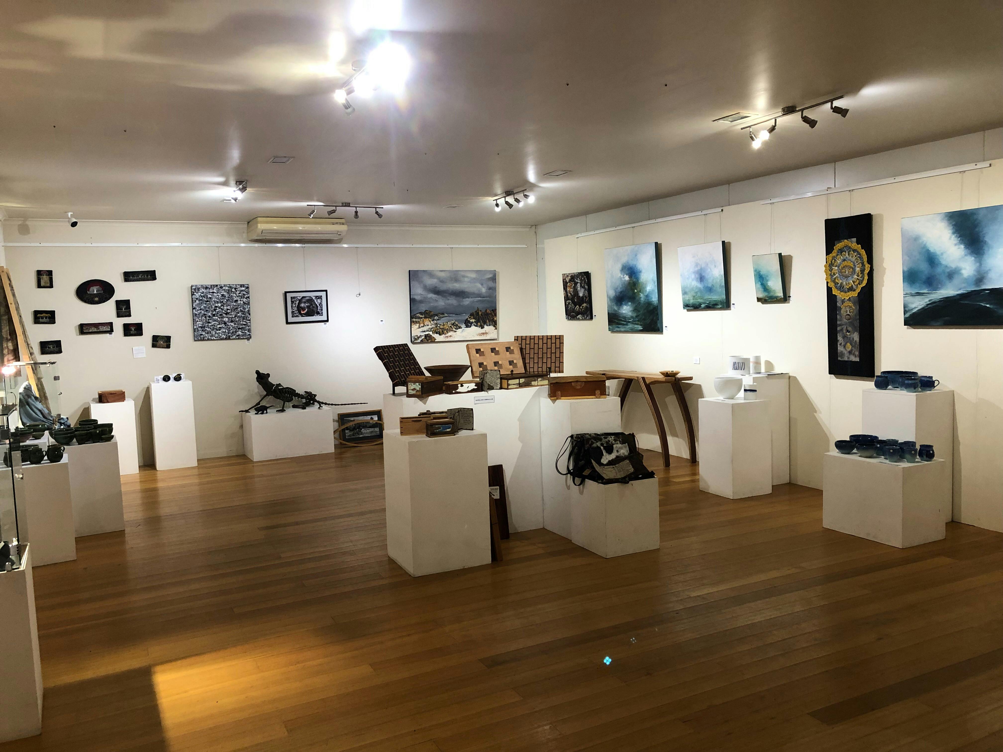 Artifakt Gallery and Cafe