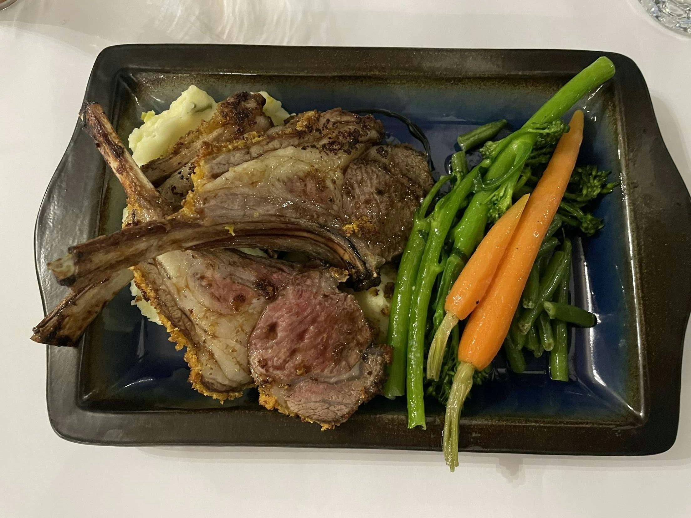 ココナッツをまぶしたラムラック