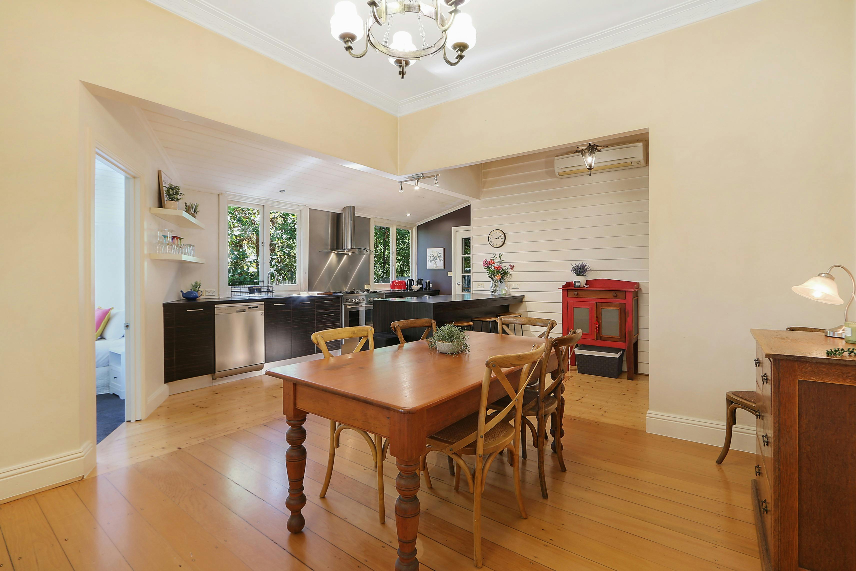 Dining/Kitchen area