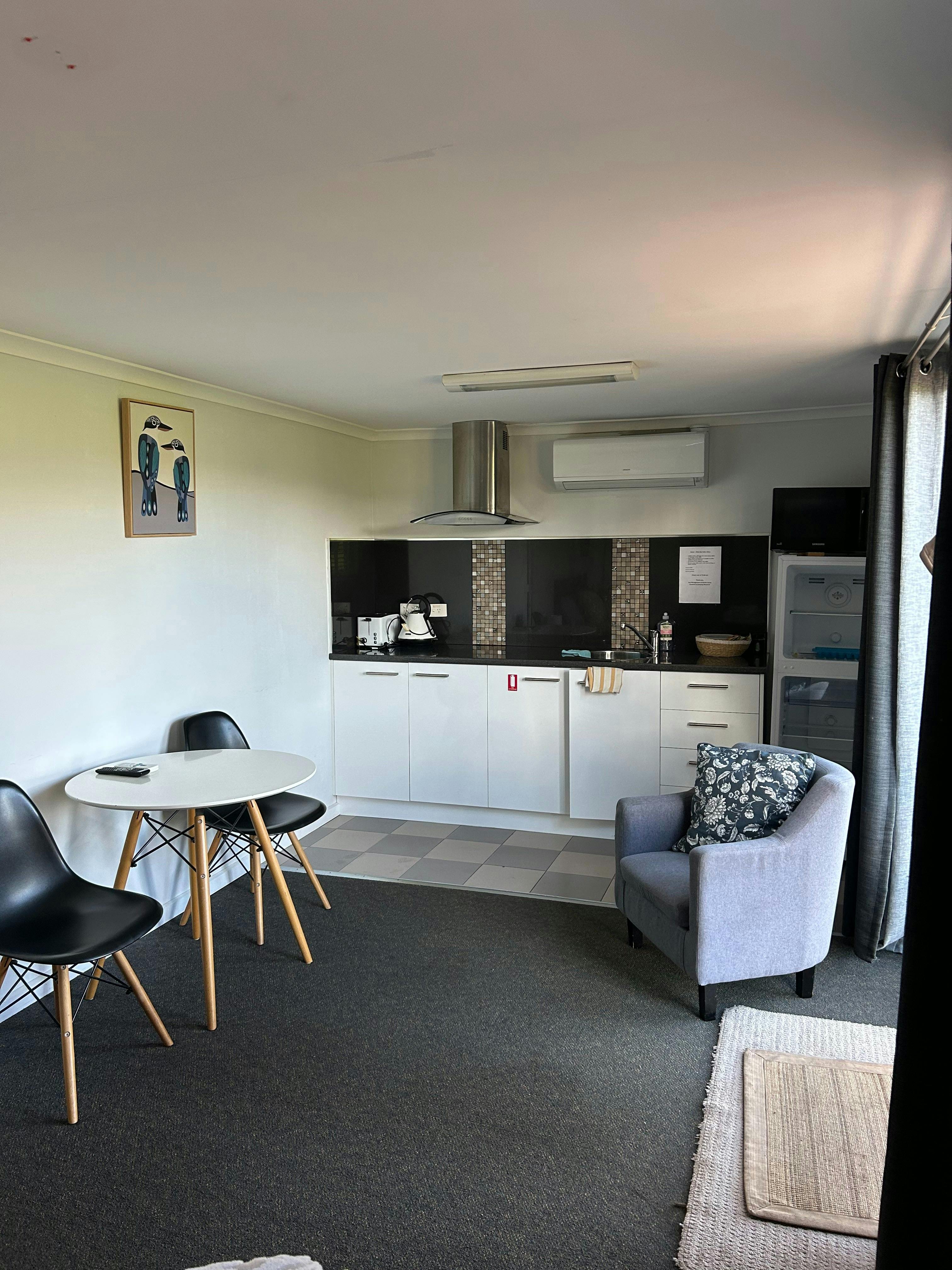 Prosecco Hut Kitchen