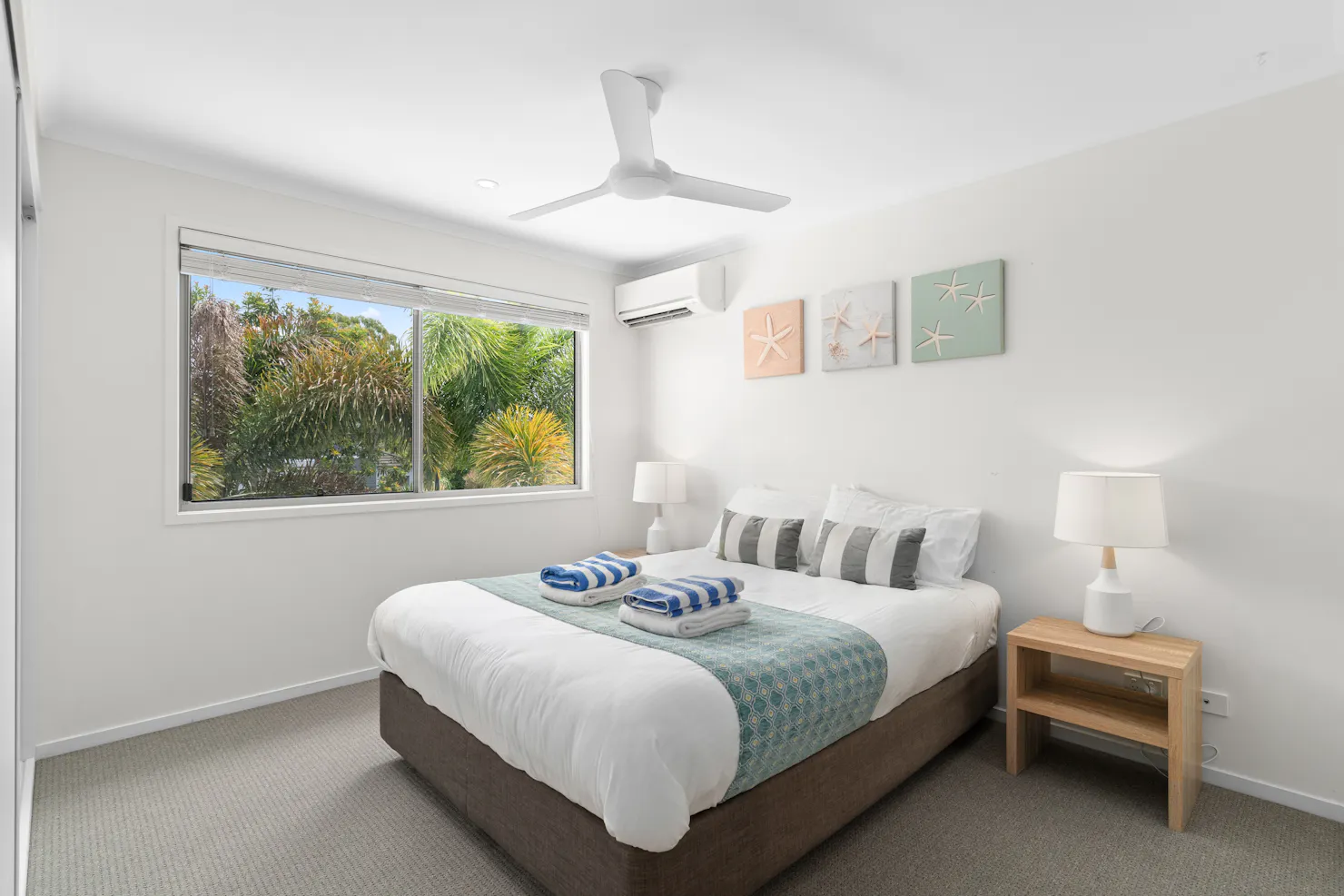 Breeze On Brightwater Townhome Master Bedroom