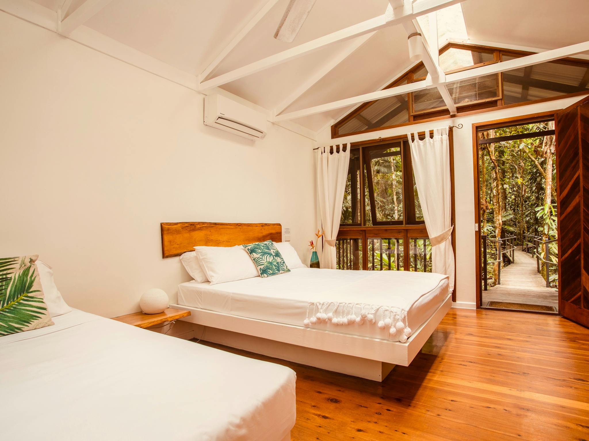 cabin cabin
