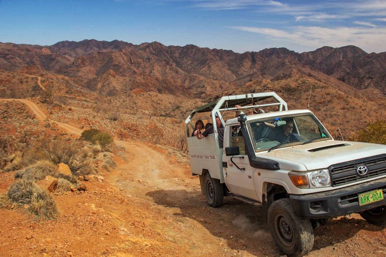 Aussie Mates Rates Deal 6 Day Flinders Ranges Arkaroola and Lake Eyre 4WD Tour
