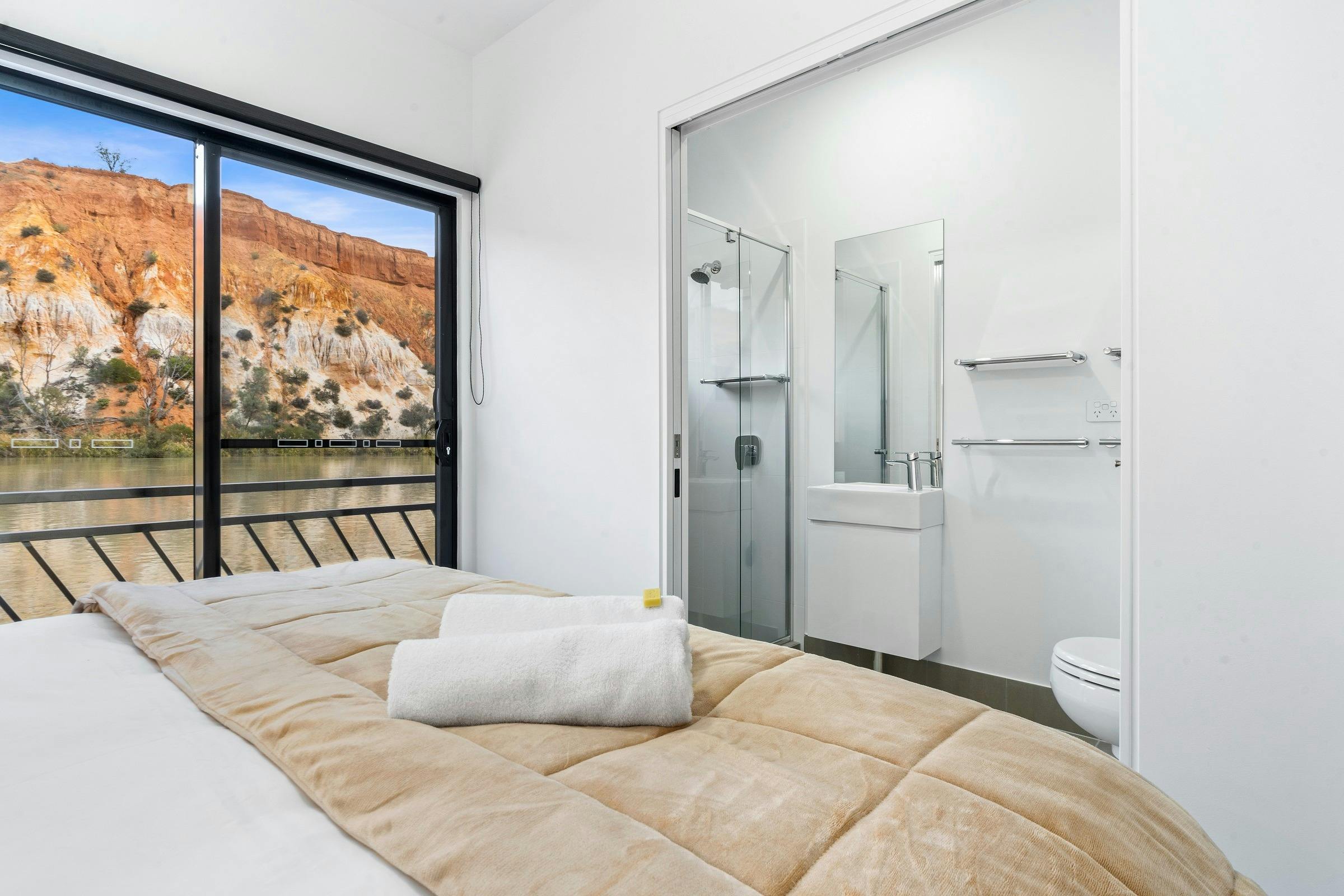 Comfortable bedrooms with ensuite bathrooms