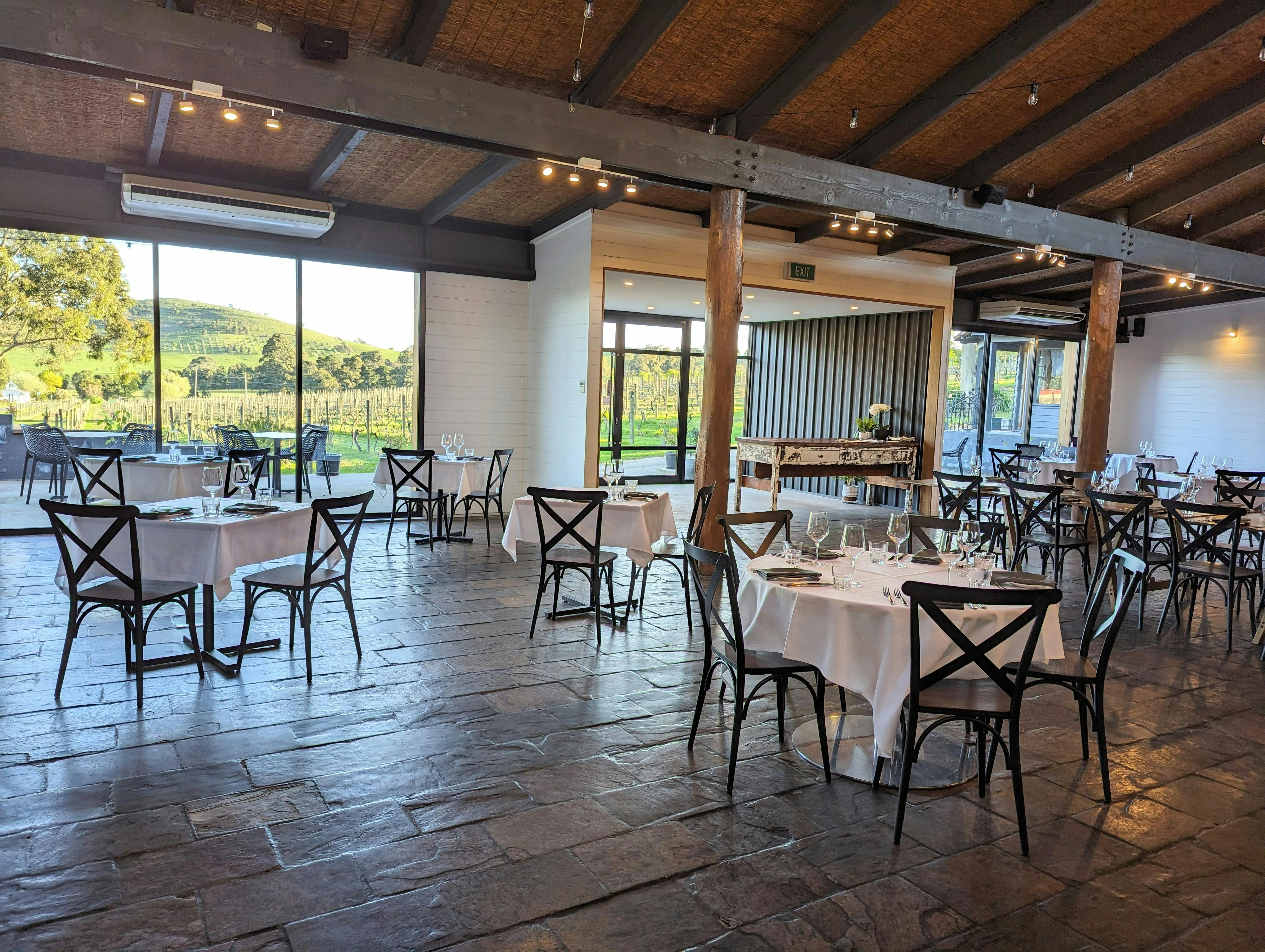 Restaurant interior Fergusson Winery