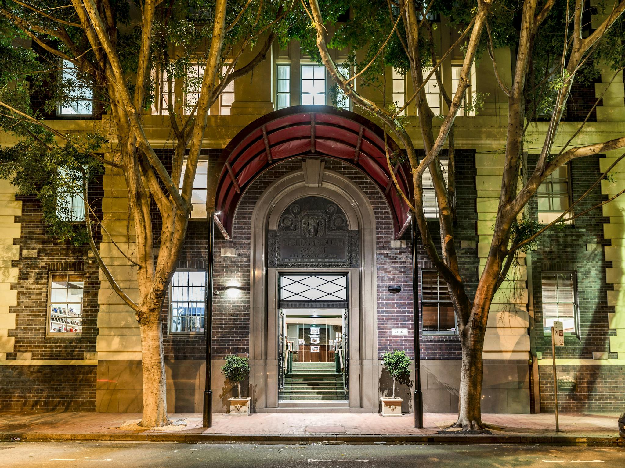 Oaks Sydney Goldsbrough Suites