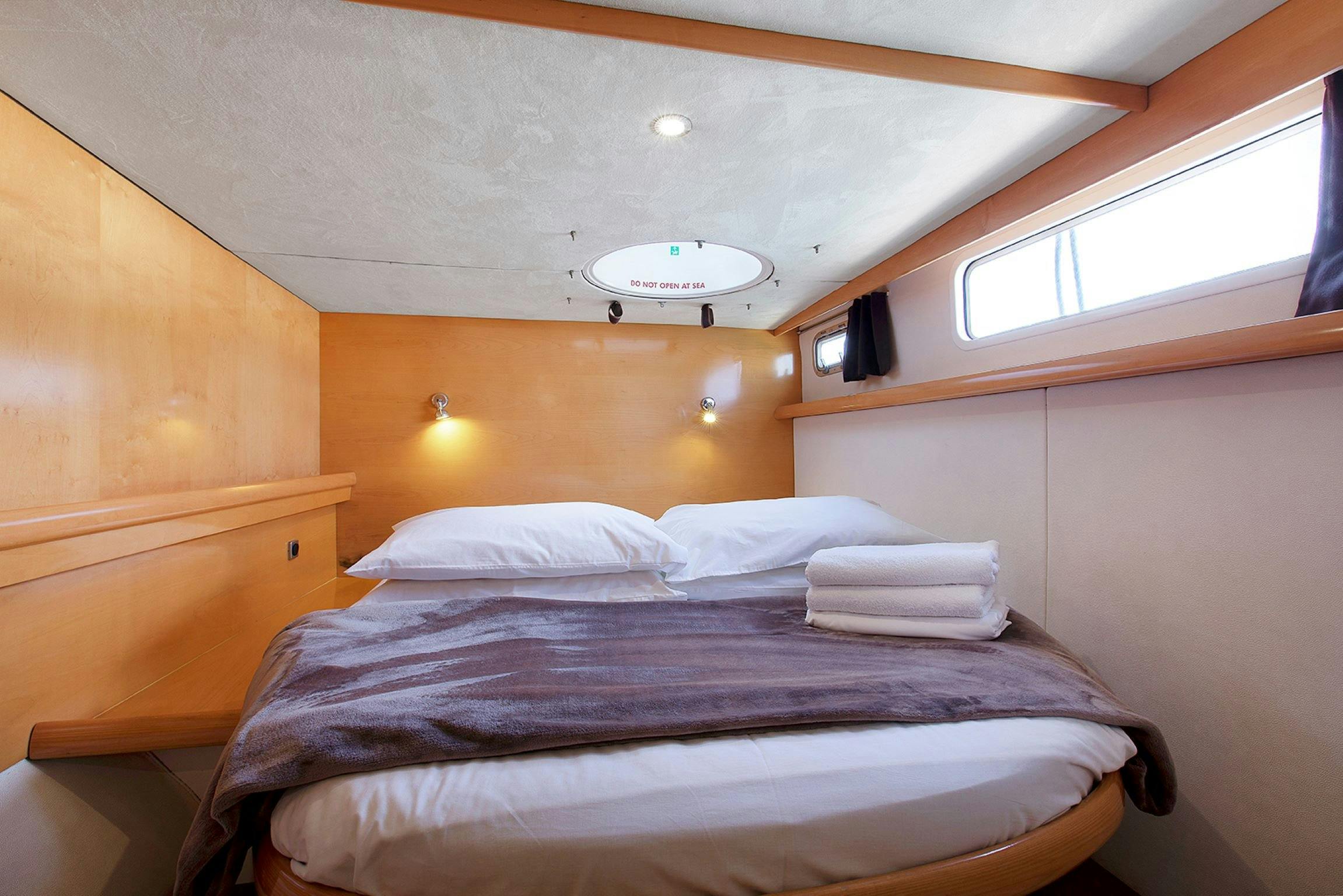Fountaine Pajot Cumberland 46 'Dimanche'