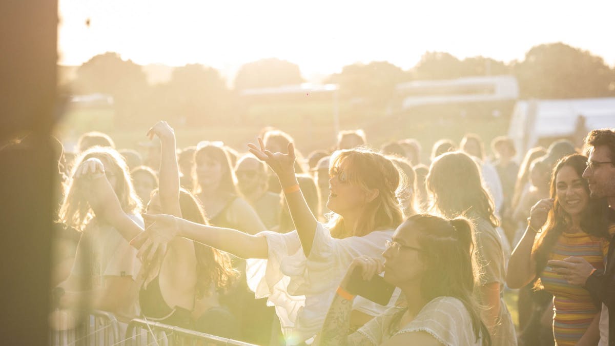 Audience with sunset