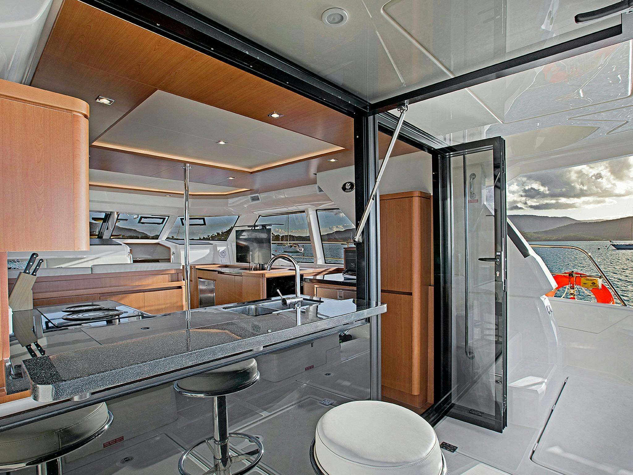 Aquila 44 - breakfast bar