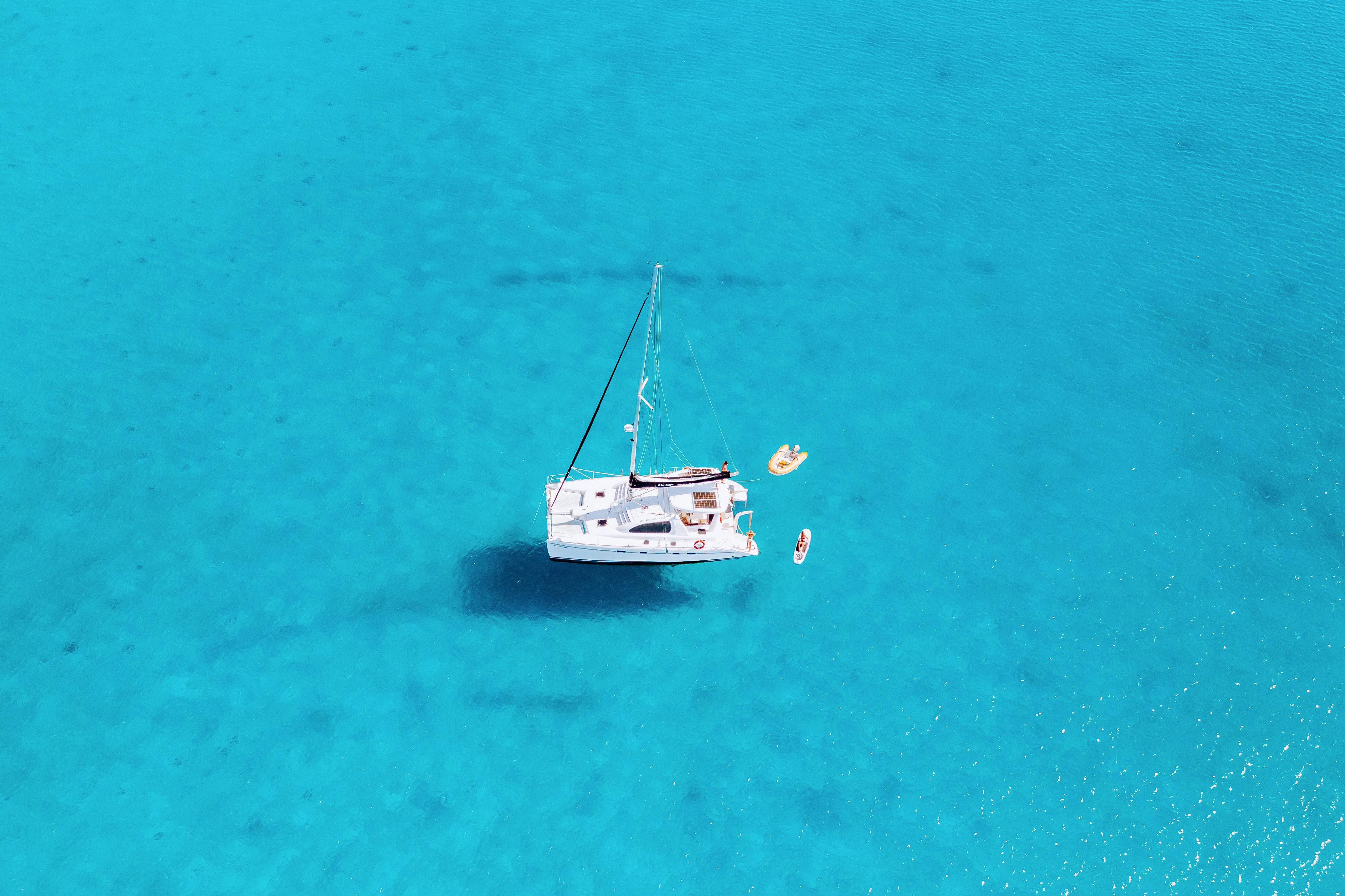 Sweet Escape Yacht Charter Fraser Island waters