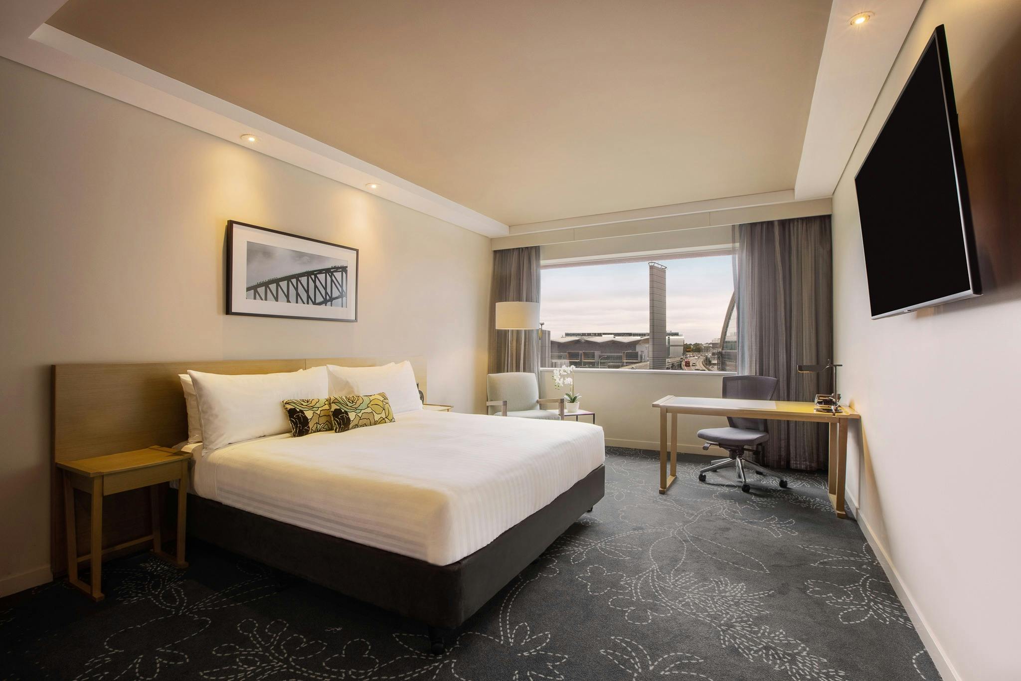 Deluxe King Room